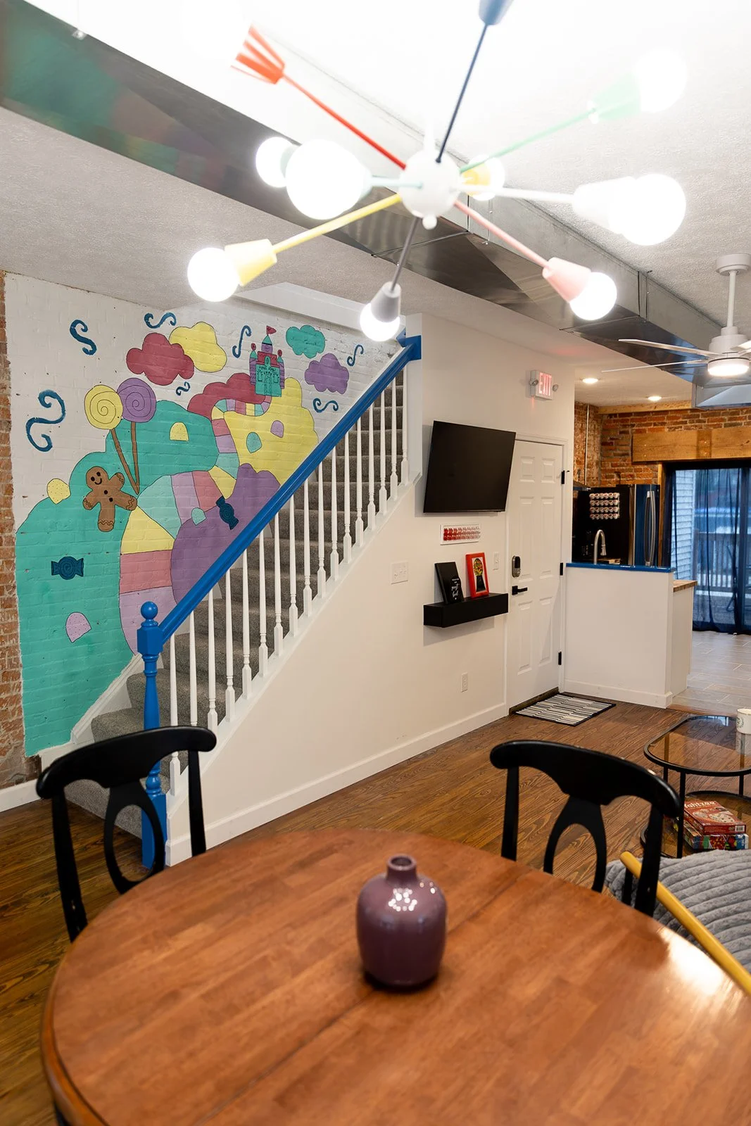 823 Main Apt B (18).jpg