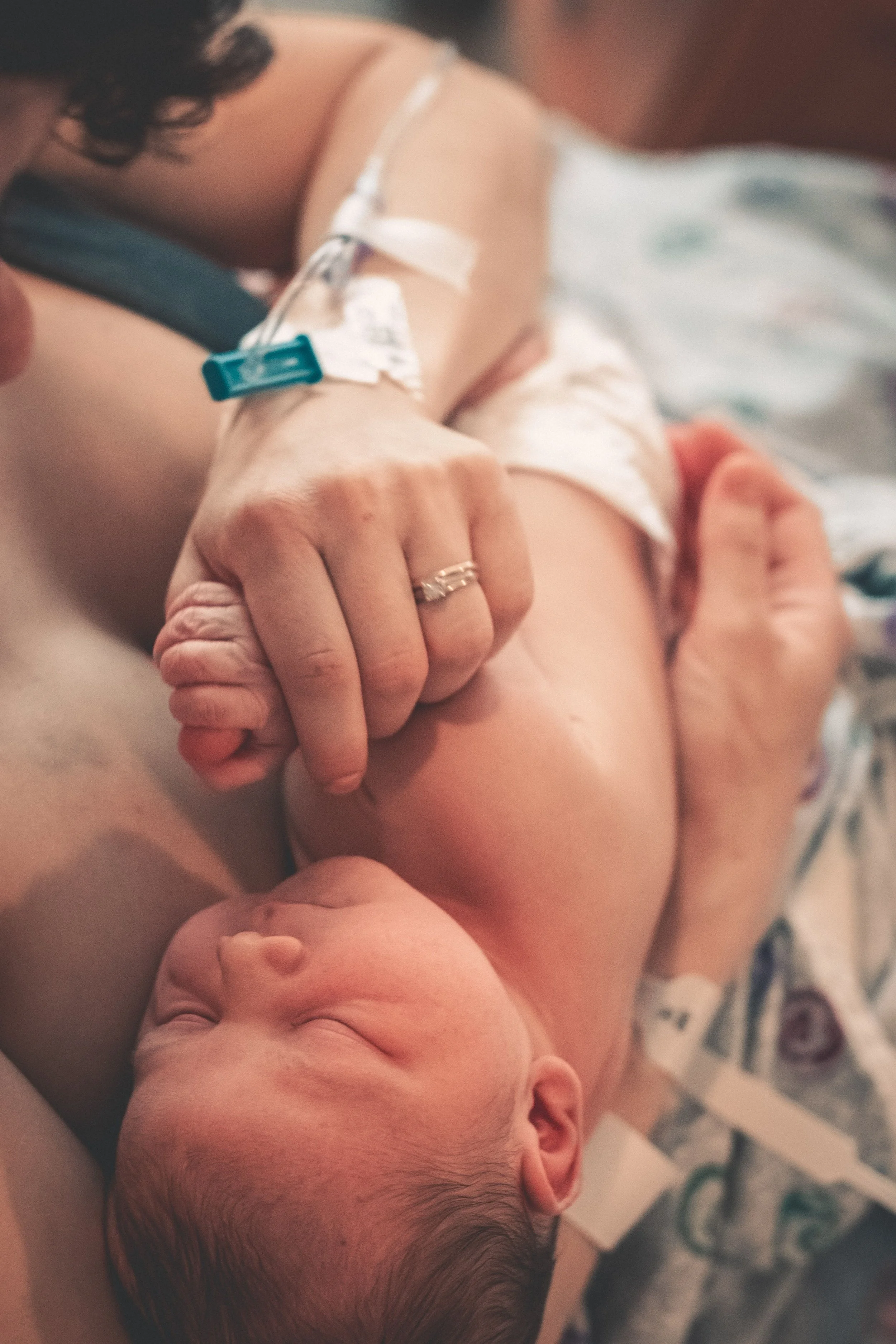 What Is Birth Trauma in Mothers? Why Somatic Therapy for Birth Trauma Works When Talk Alone Doesn't