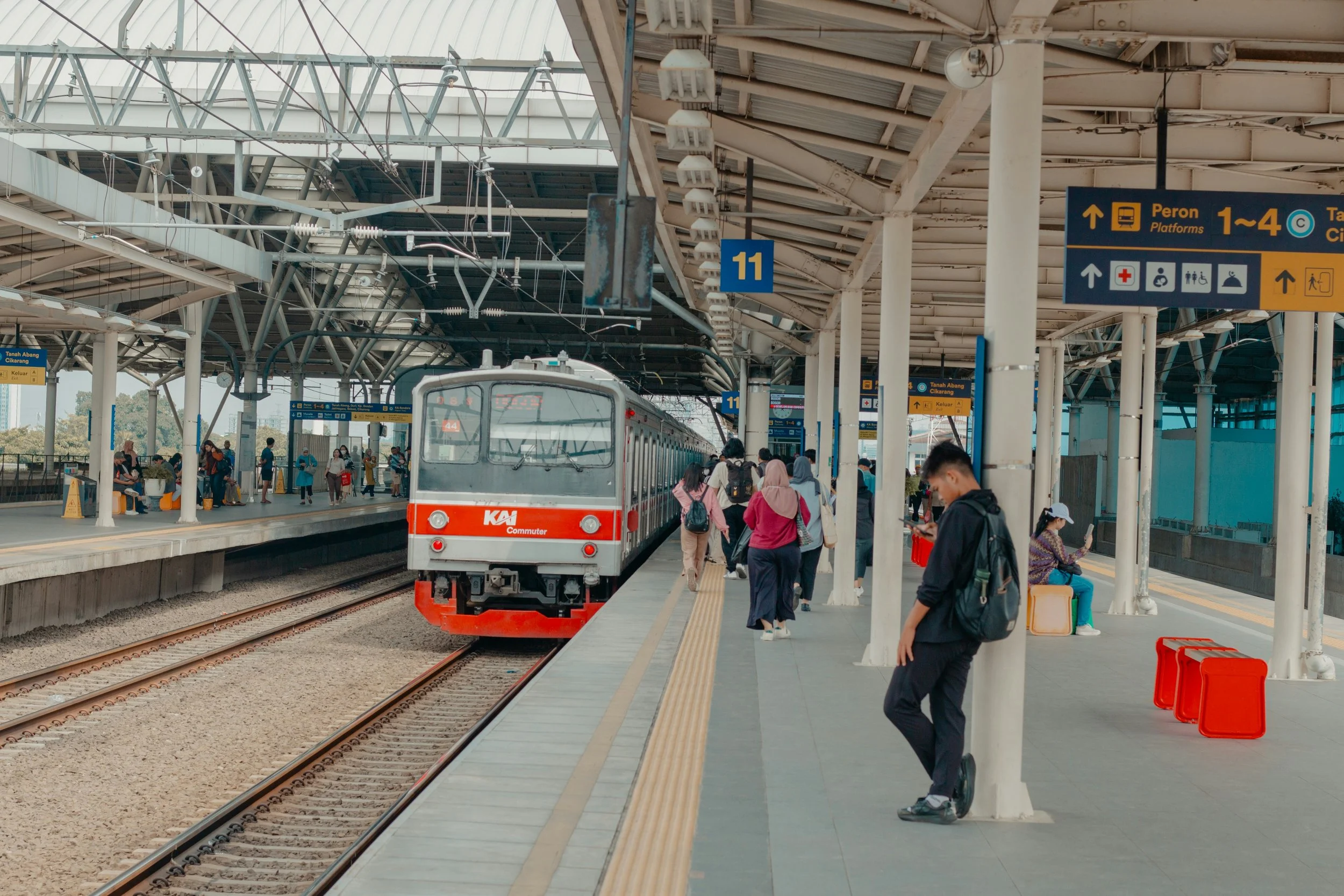 Stop Following the Rails: Why Structured Careers Can Steal Your Time