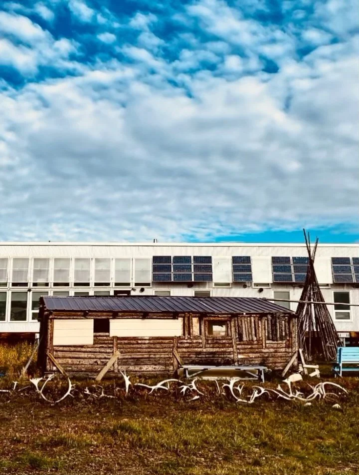 Okayyyyyy

@4amstyles built a sick song by sampling my fiddle playing and adding beats, I wrote lyrics and a singing melody, and I&rsquo;m so proud of this collaborative piece of music whose genre can only be described as sylvan esso-inspired with fi