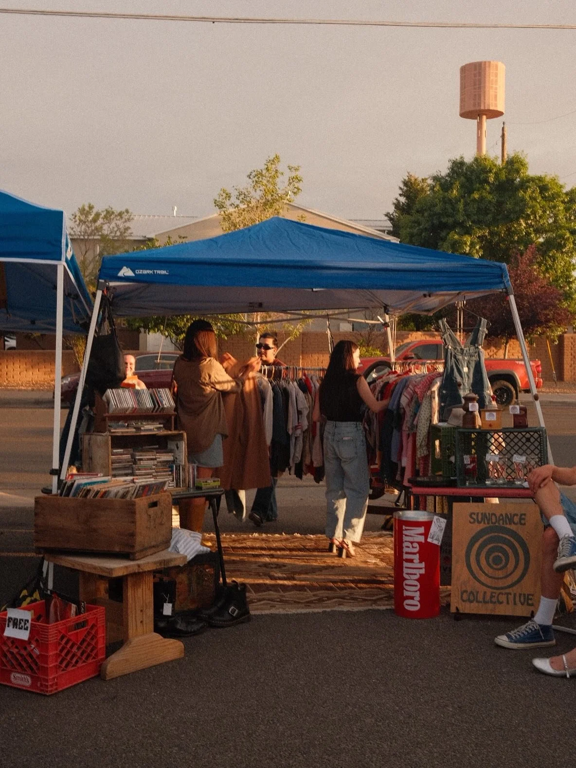 A perfect Friday evening Mercado to kickoff the start of summer! 🌟 Local Vendors! Tattoos! Permanent Jewelry! Tooth Gems! BBQ! The best vibes &amp; the best community!!!!