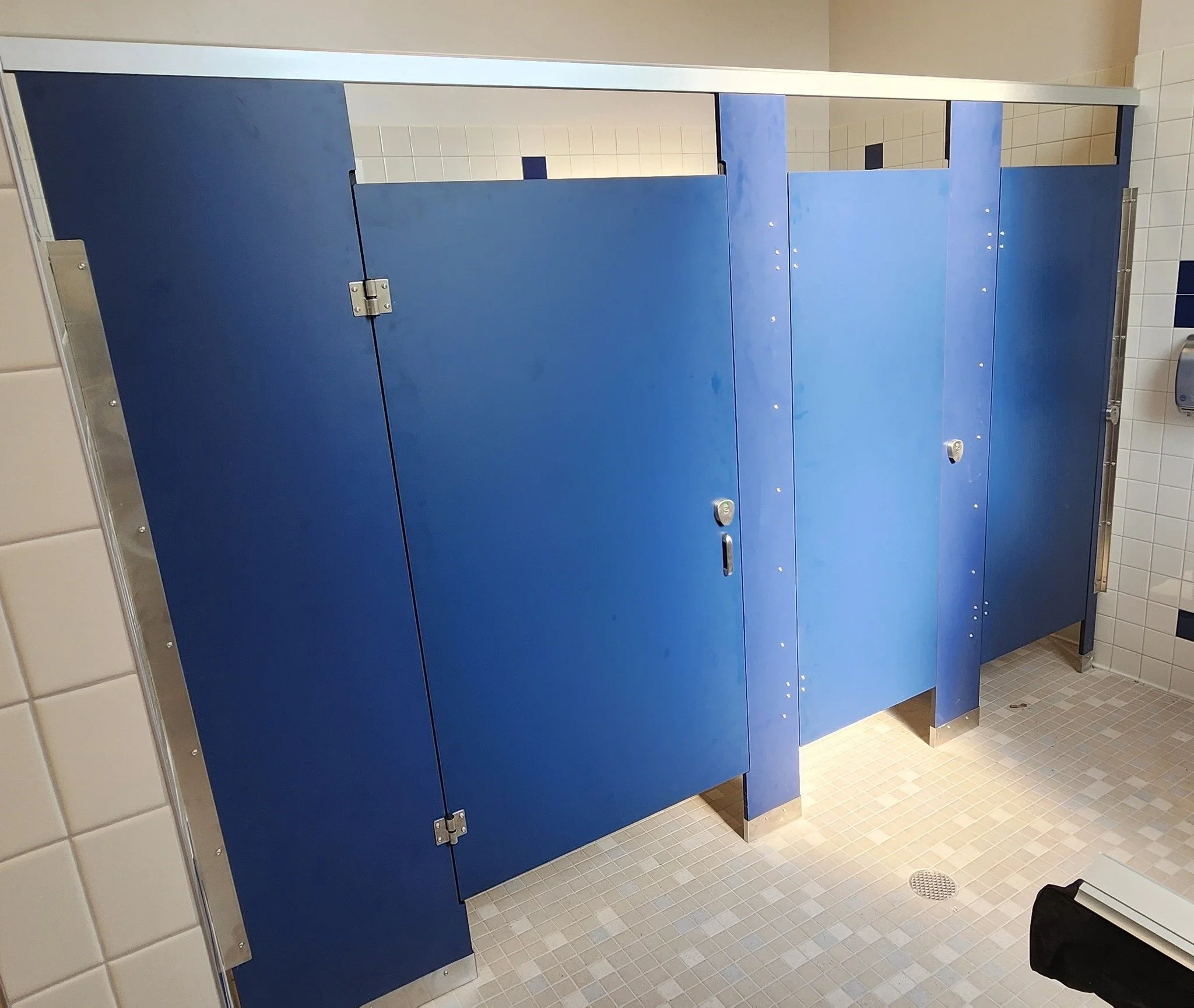 #throwback to 2023 when we installed these awesome blue phenolic stalls from PSISC  Columbia Partitions in Bradwell School, #chicago IL. I believe this was the first and last time we worked with this product but remember it being a very solid system,