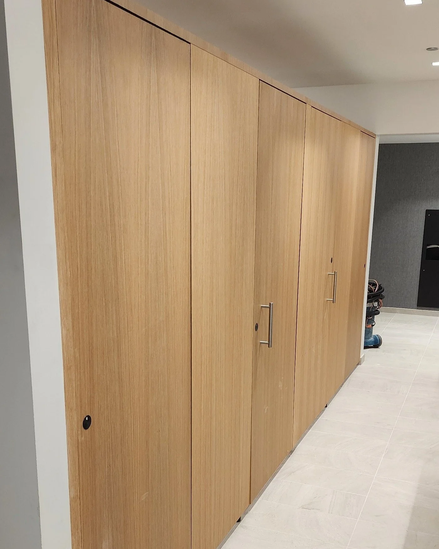 #maythe4thbewithyou ✨
Even in galaxies far, far away, privacy matters! Check out these sleek @thrislingtoncubicles we installed &mdash; strong enough to withstand the Dark Side, stylish enough for any star system. 🚀 Whether you&rsquo;re building a D