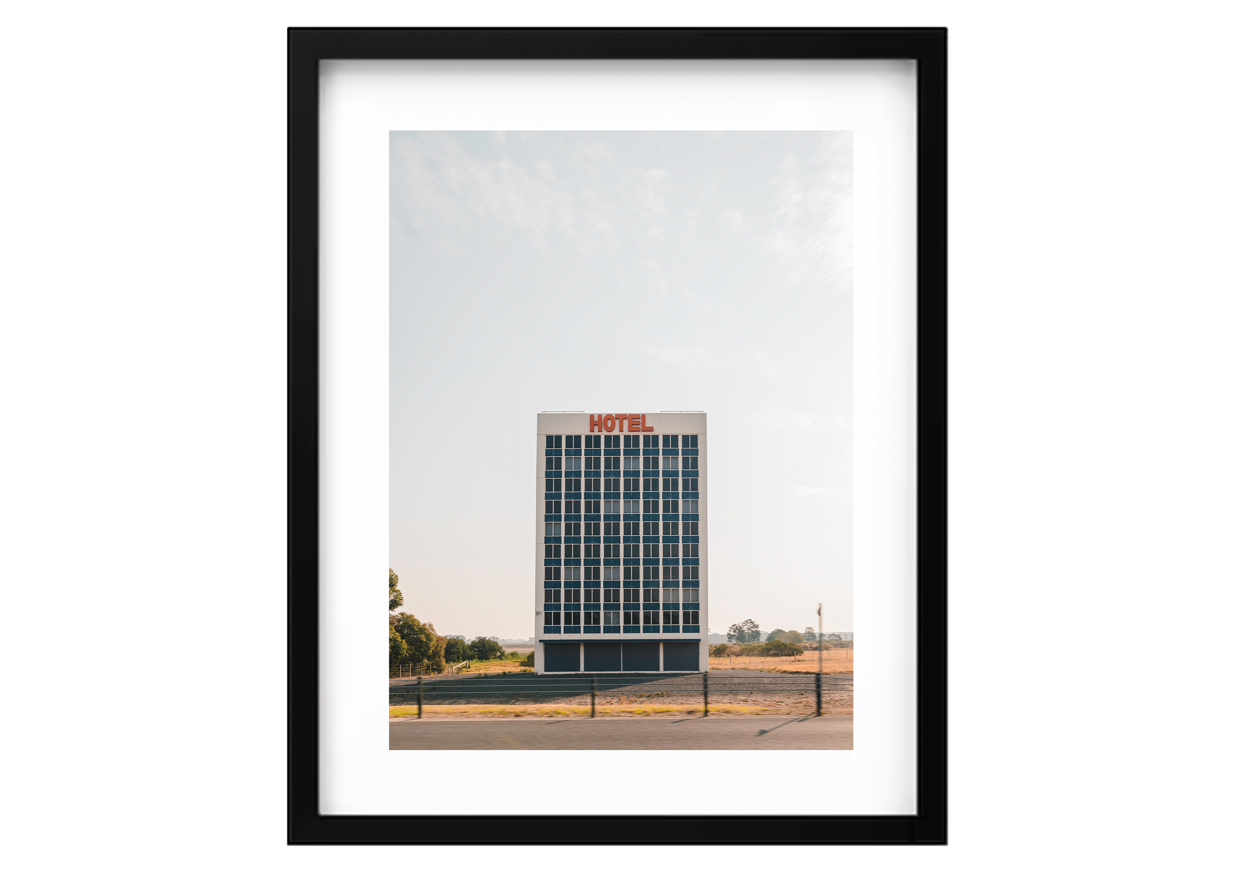 VIC - HOTEL 3.png