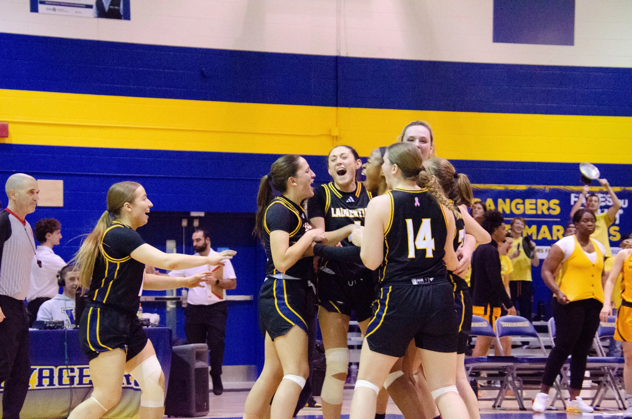 Nov30 vs Waterloo W (163 of 163).jpg