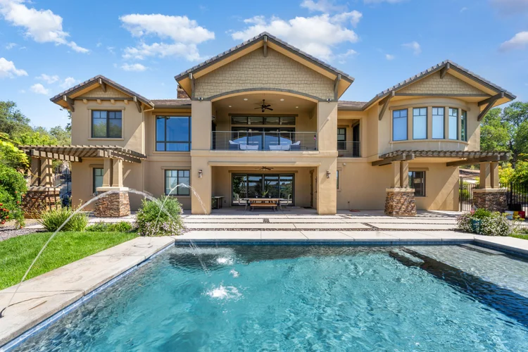 Exclusive Listings — Joseph Gonzales & Viktor Likunov Intero Real