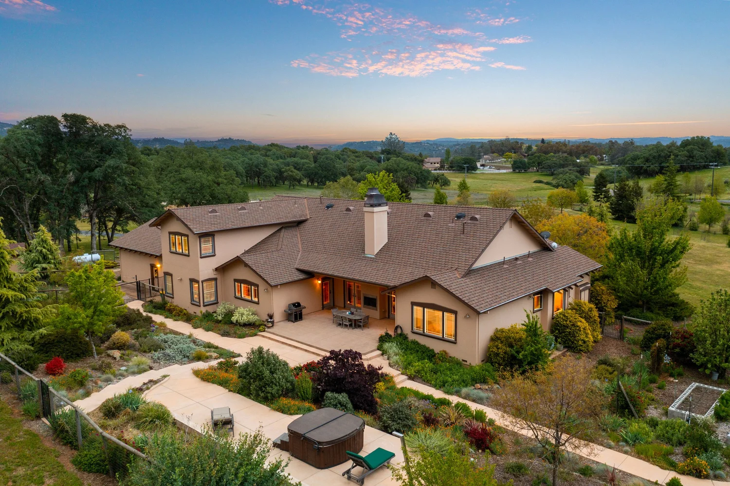 Exclusive Listings — Joseph Gonzales & Viktor Likunov Intero Real