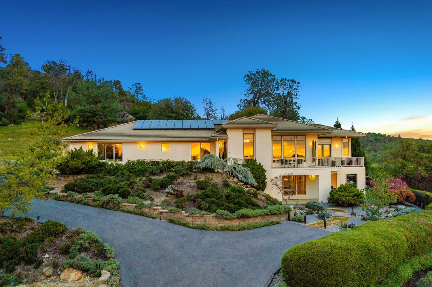 Exclusive Listings — Joseph Gonzales & Viktor Likunov Intero Real