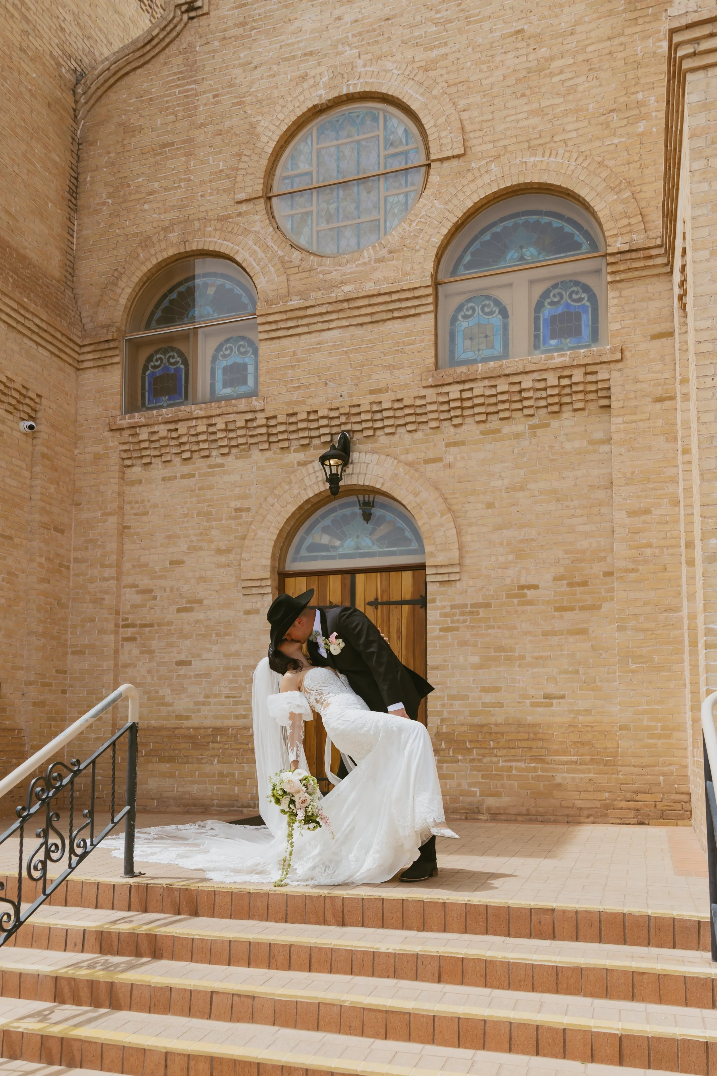 Regan + Joel Wedding The blue door Couple Heart and Seoul Photography21.jpg