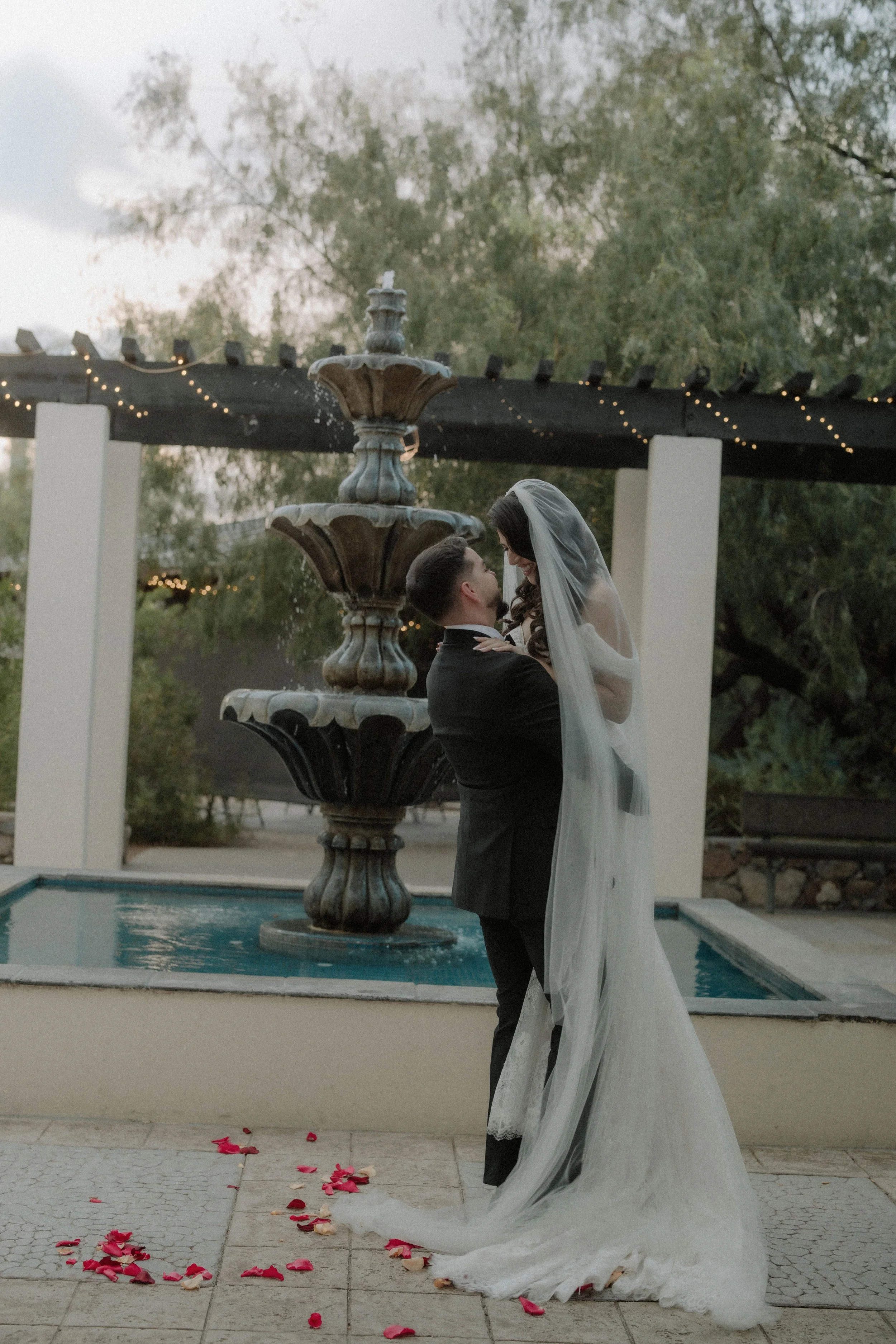 LettyAndWalterWeddingPart1_NicoleVardoPhotos2025~139.jpg