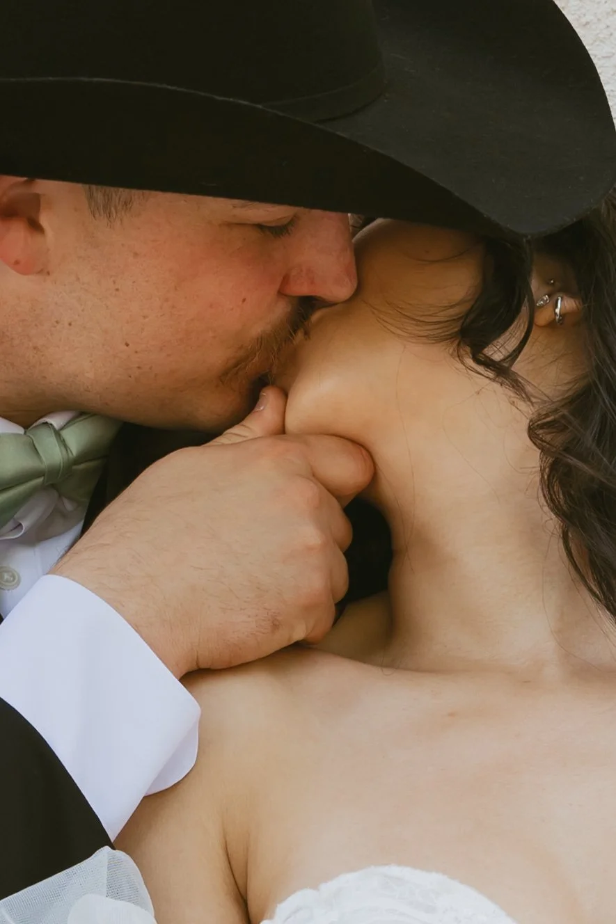 Regan + Joel Wedding The blue door Couple Heart and Seoul Photography83.jpg
