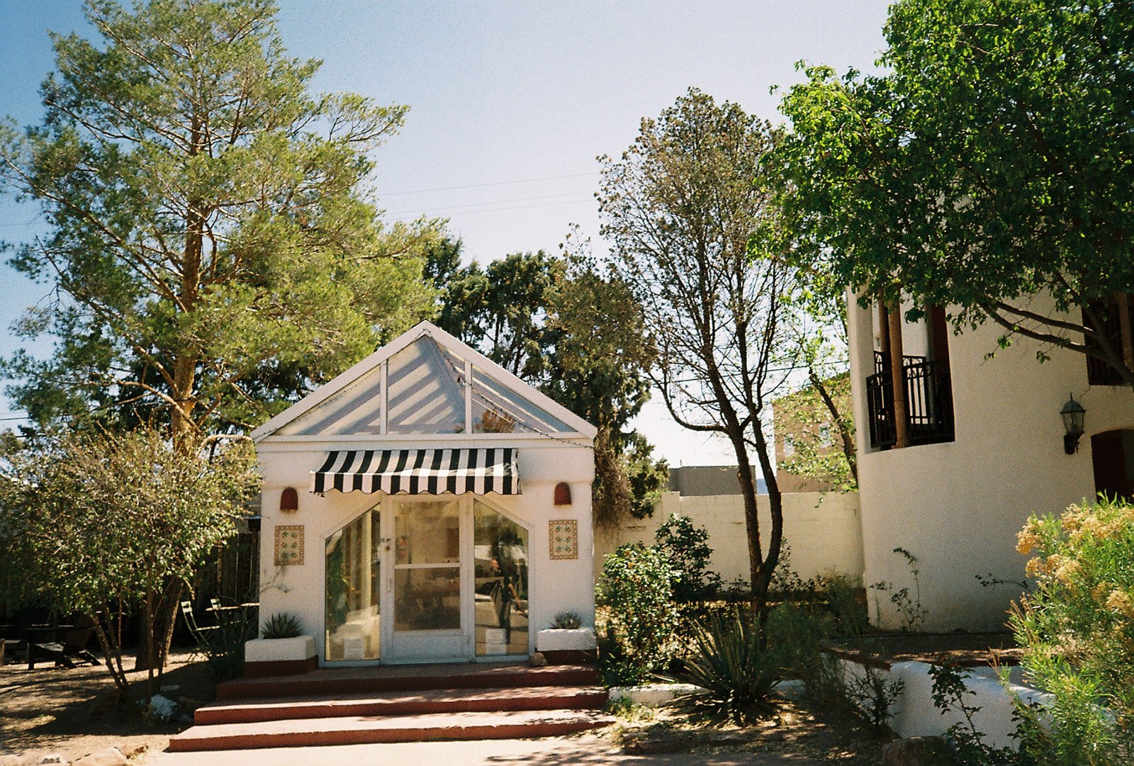 R1-04803-035A.jpg