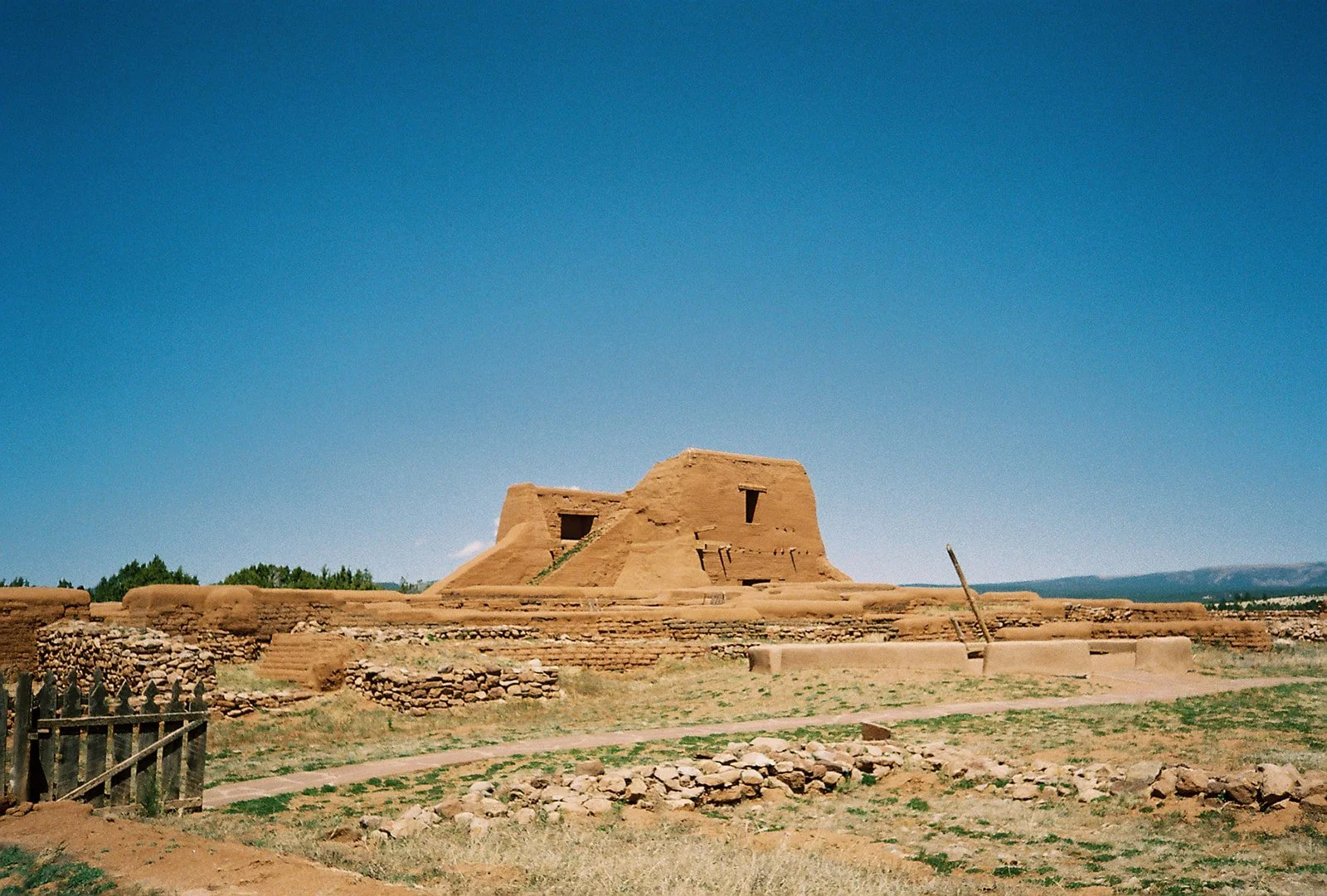 R1-04803-012A.jpg