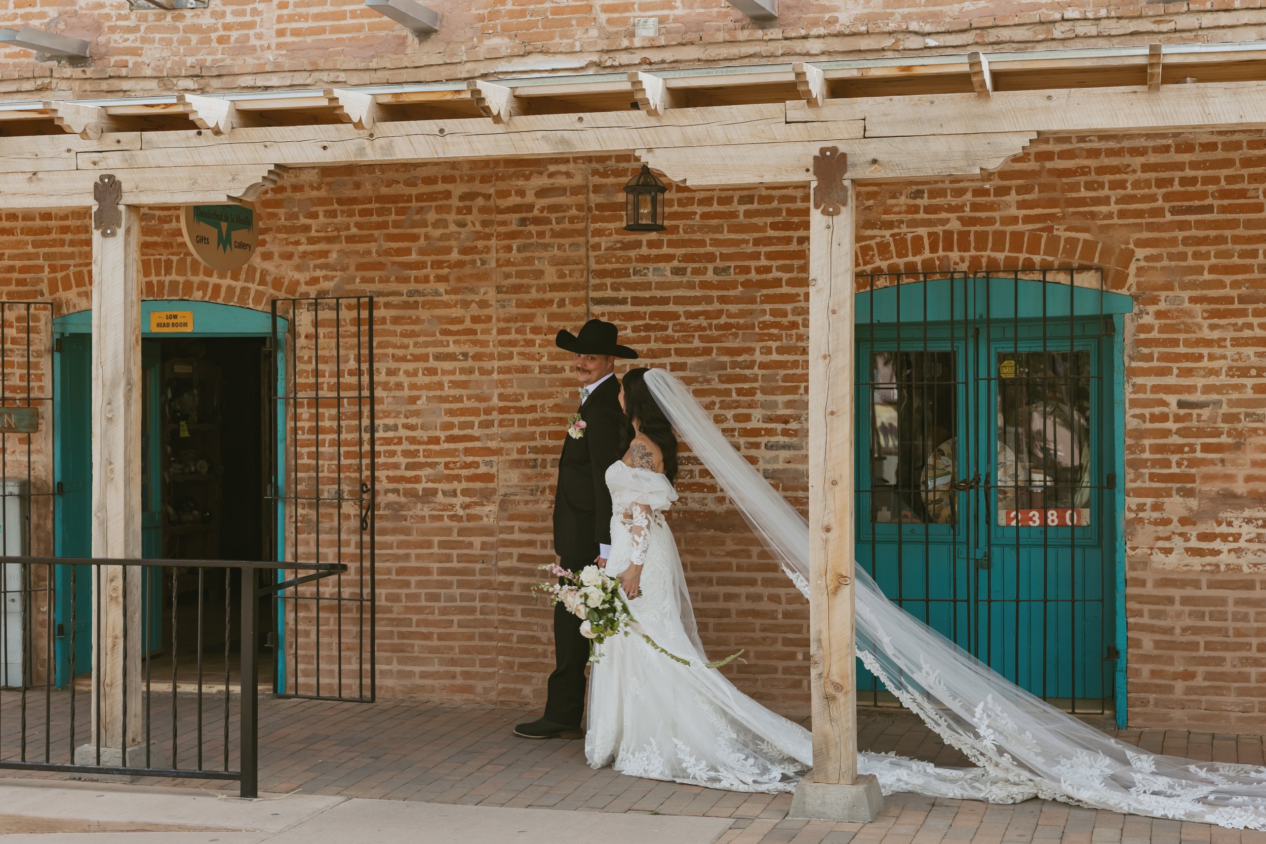 Regan + Joel Wedding The blue door Couple Heart and Seoul Photography103.jpg