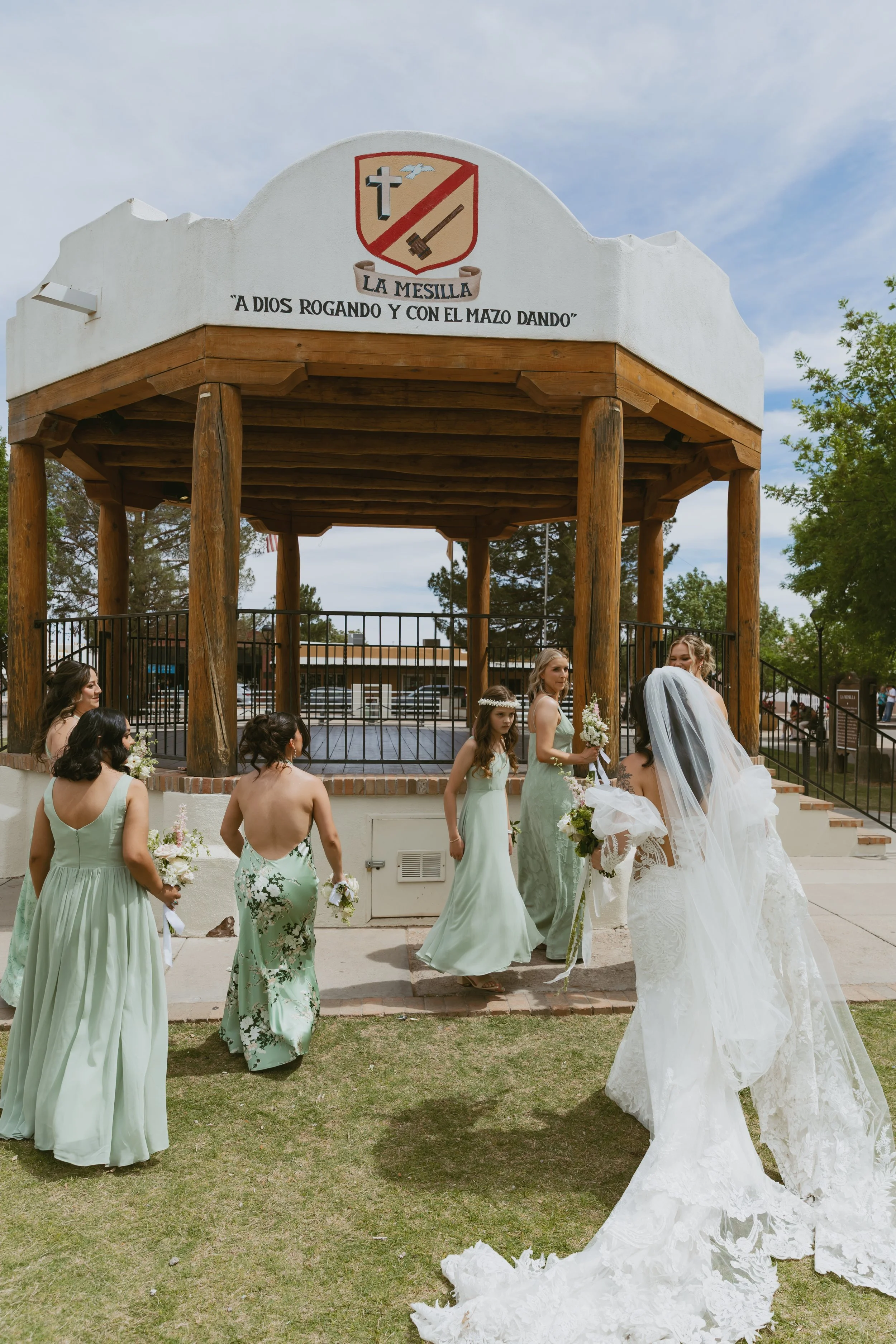 Regan + Joel Wedding The blue door Wedding Party Heart and Seoul Photography135.jpg