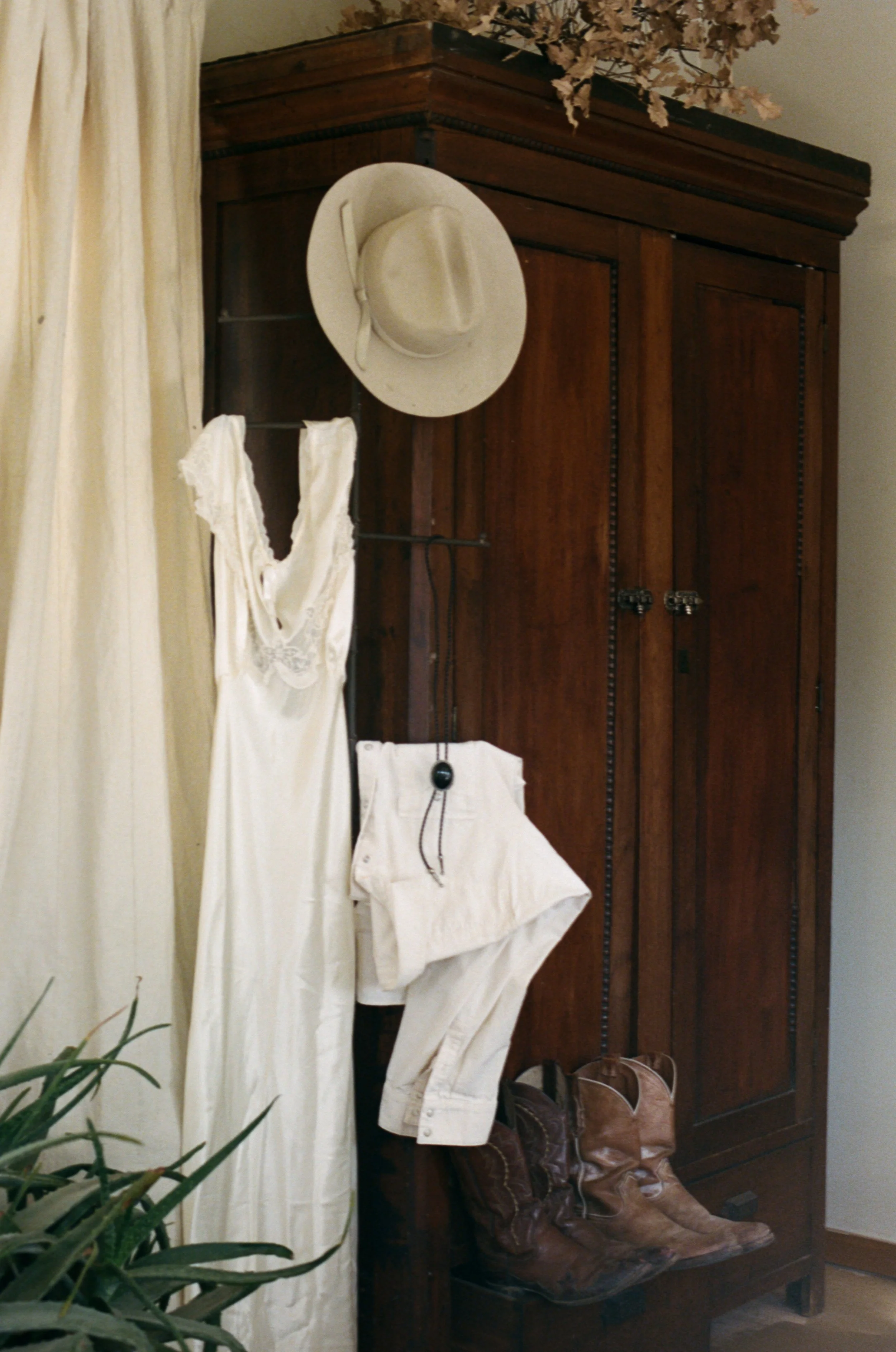 Ashley_David_New_Mexico_Intimate_Wedding_Audrey_Darke_Photography-19.jpg