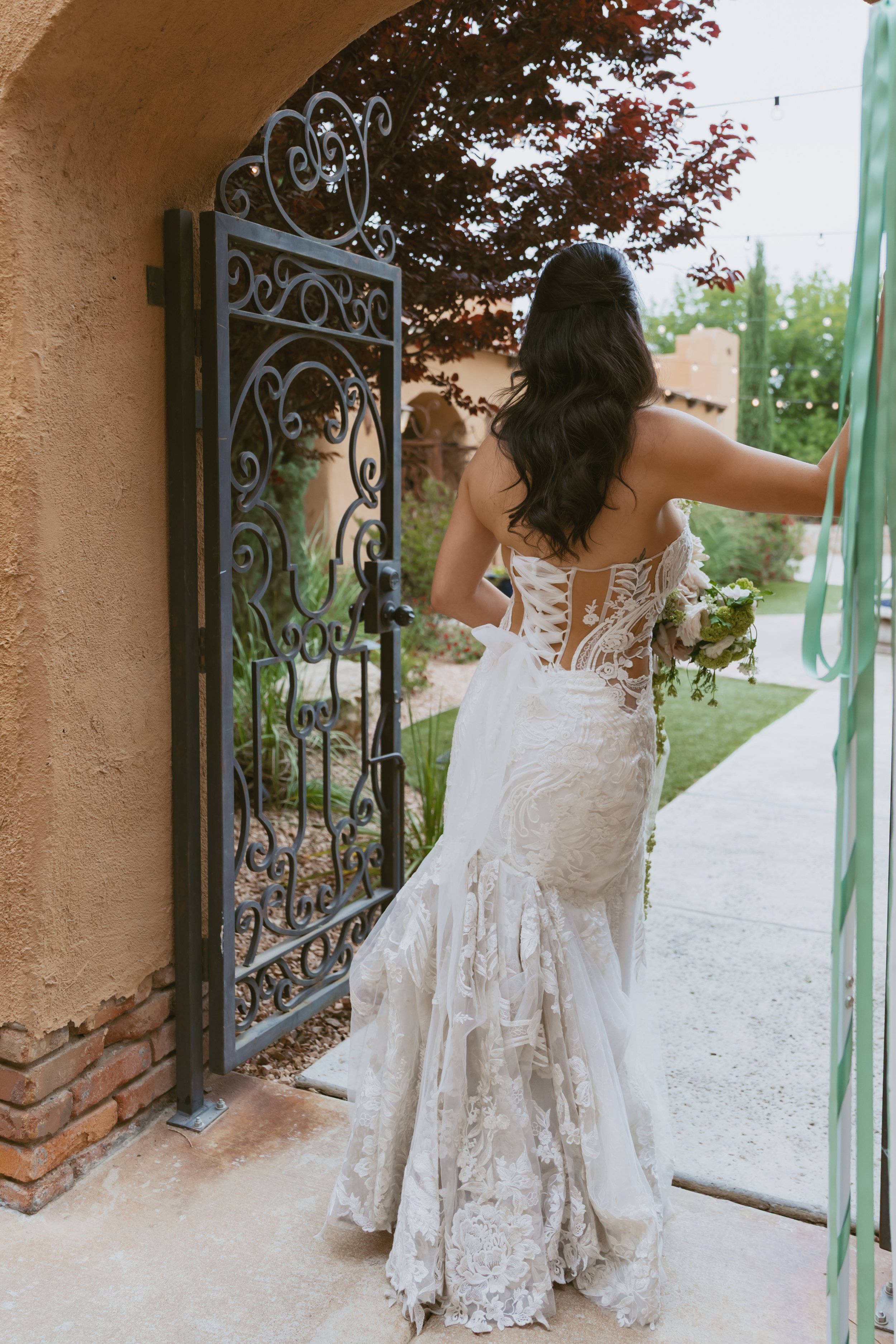 Regan + Joel Wedding The blue door Couple Heart and Seoul Photography157.jpg
