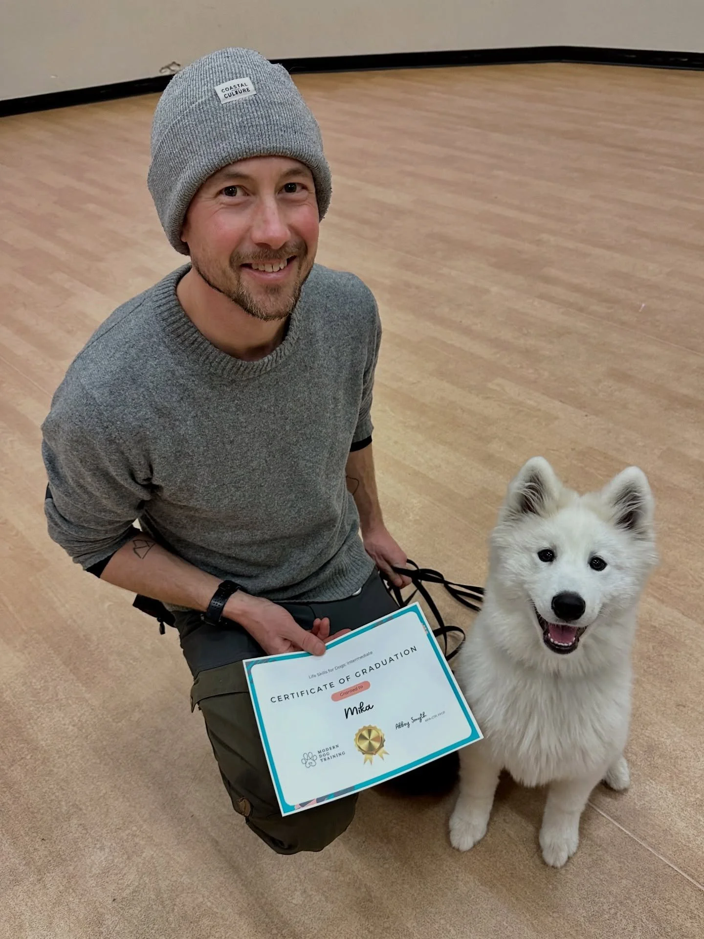 Congrats to our fall puppy class grads 🎓🐾

Mika, Hank, Arlo, Cheddar &amp; Cooper (plus their awesome humans)! 👏🏼

#puppyclass #puppytraining #lifeskillsfordogs #whistler #clickertraining