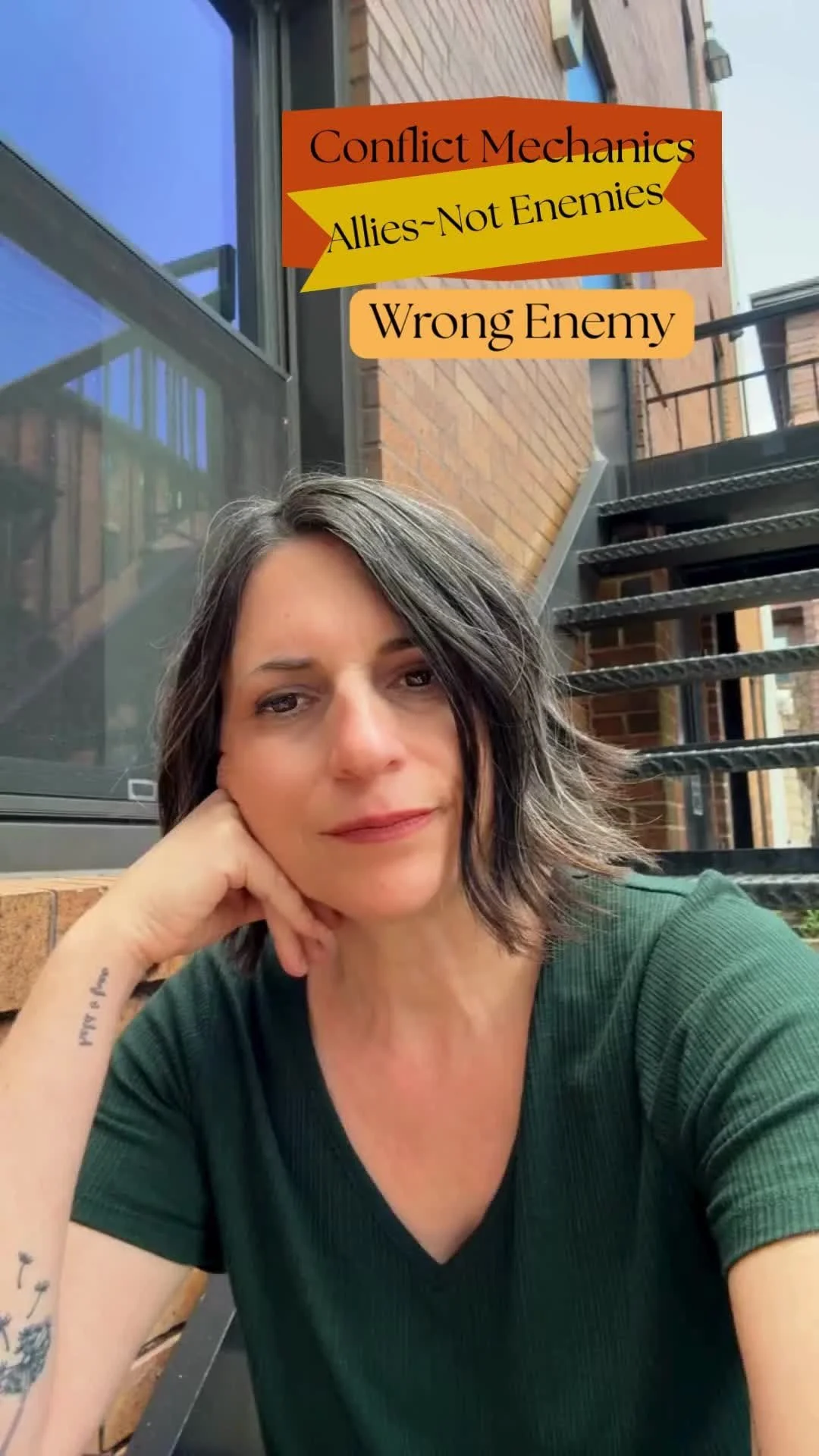 In the heat of conflict, your body misfires.
Your nervous system sees danger and treats your partner like the enemy.
But biology ≠ bad character. This is how our systems are wired for survival.
That’s why in my work, no one gets pathologiz