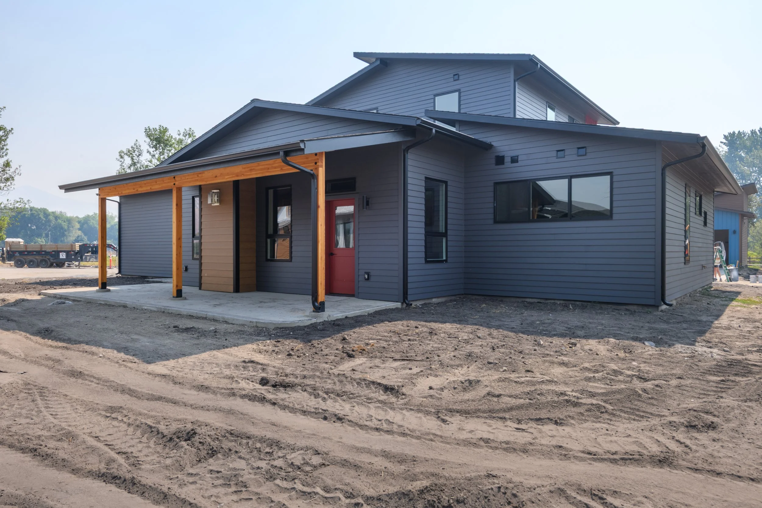 3 PAIR right - covered back patio (EXT_P-8).jpg