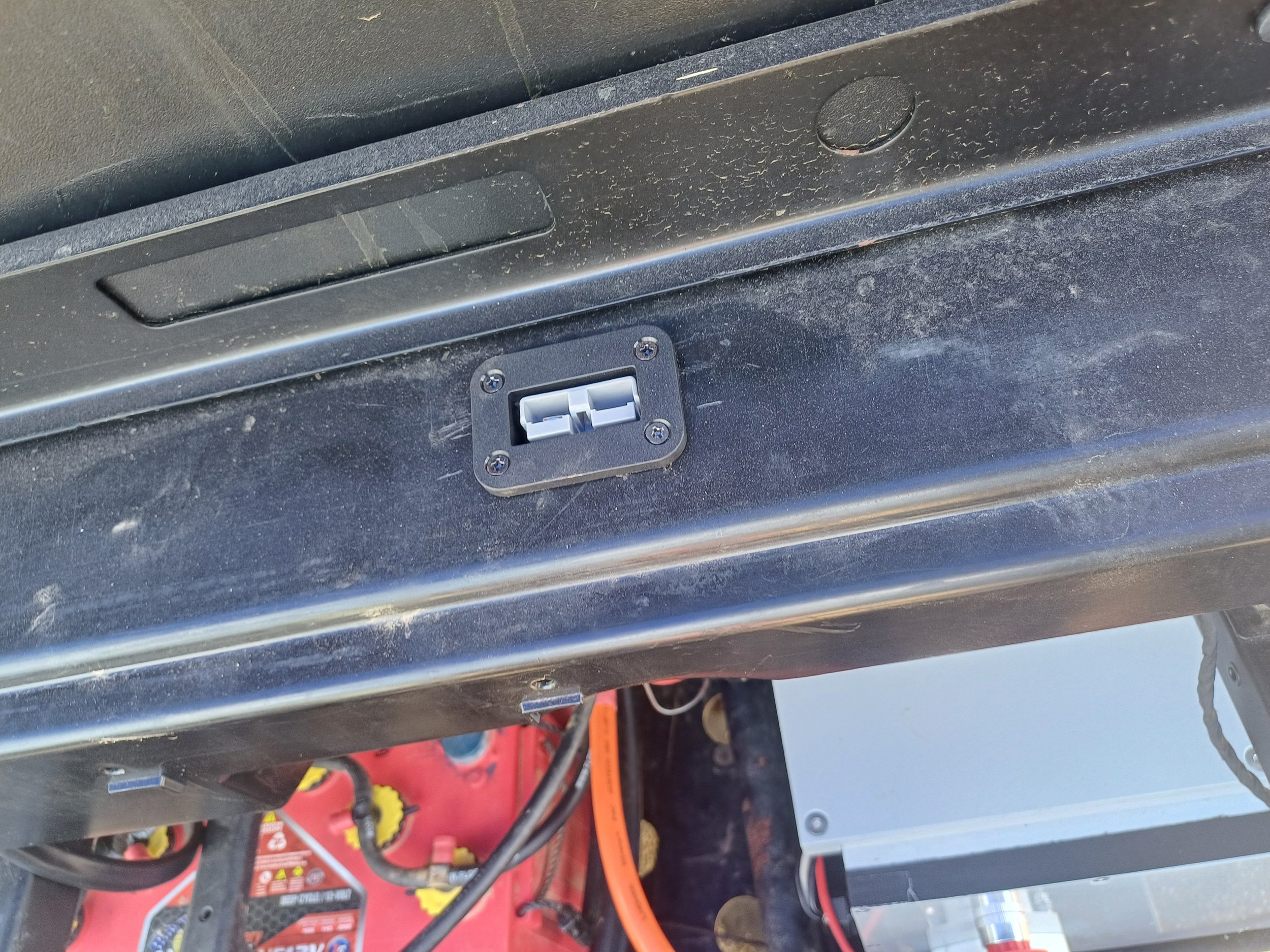 12v output off switch to rear