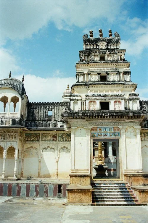 Decolonizing the Narrative: India Through Its Own Eyes