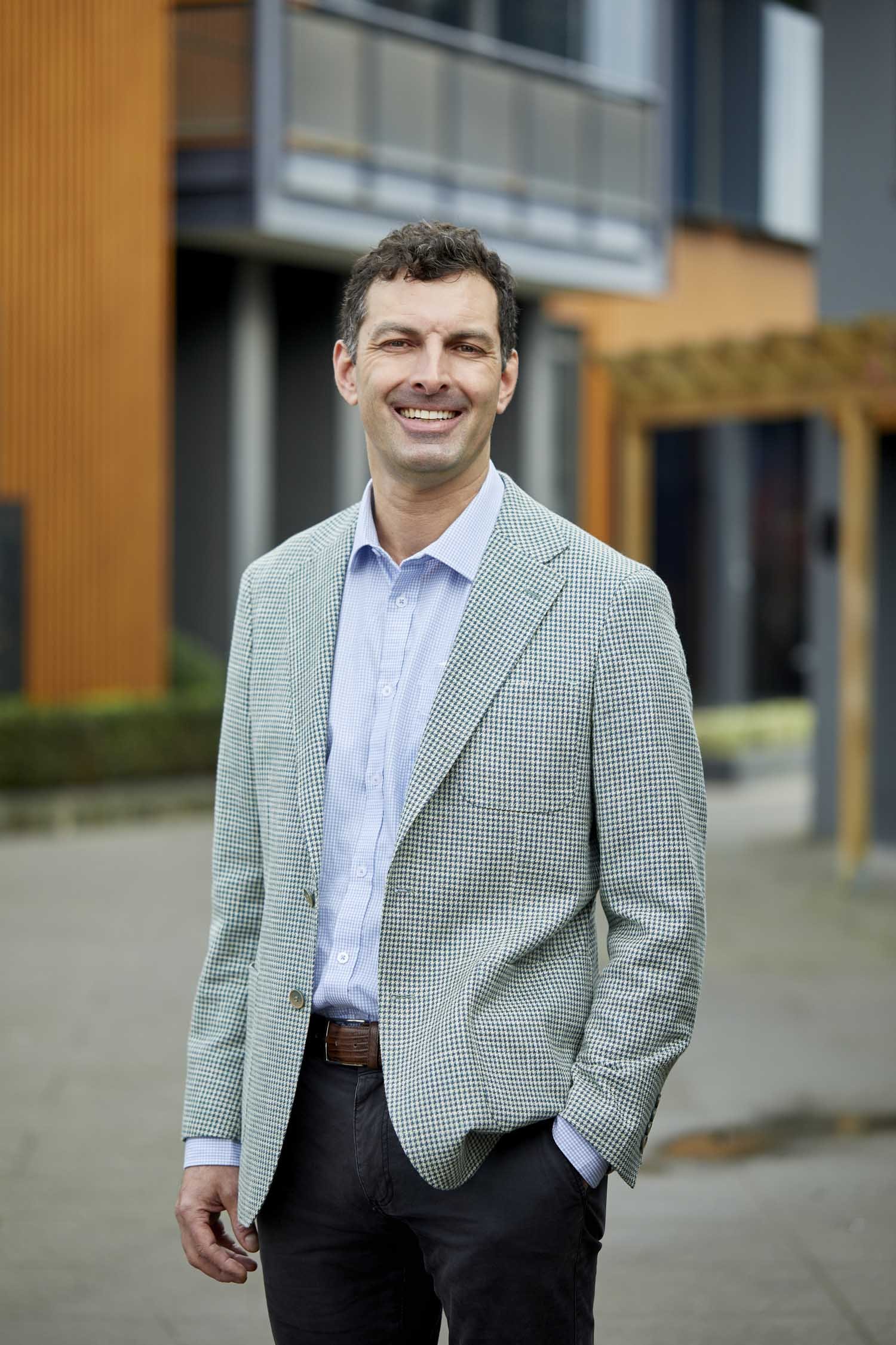 outdoor-corporate-headshot-marnong-estate-melbourne-4.jpg