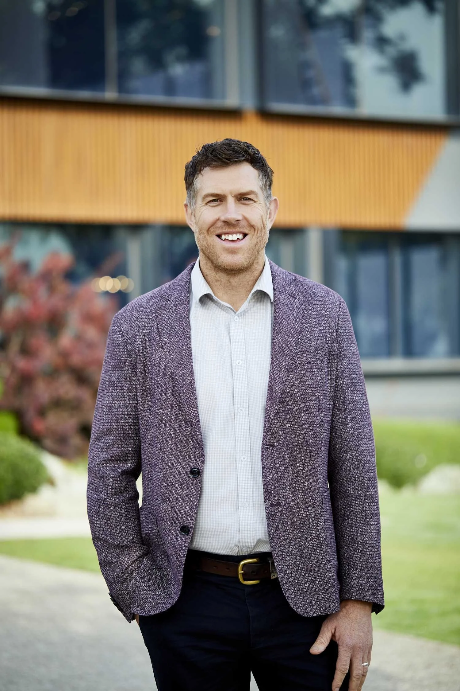 outdoor-corporate-headshot-marnong-estate-melbourne-3.jpg