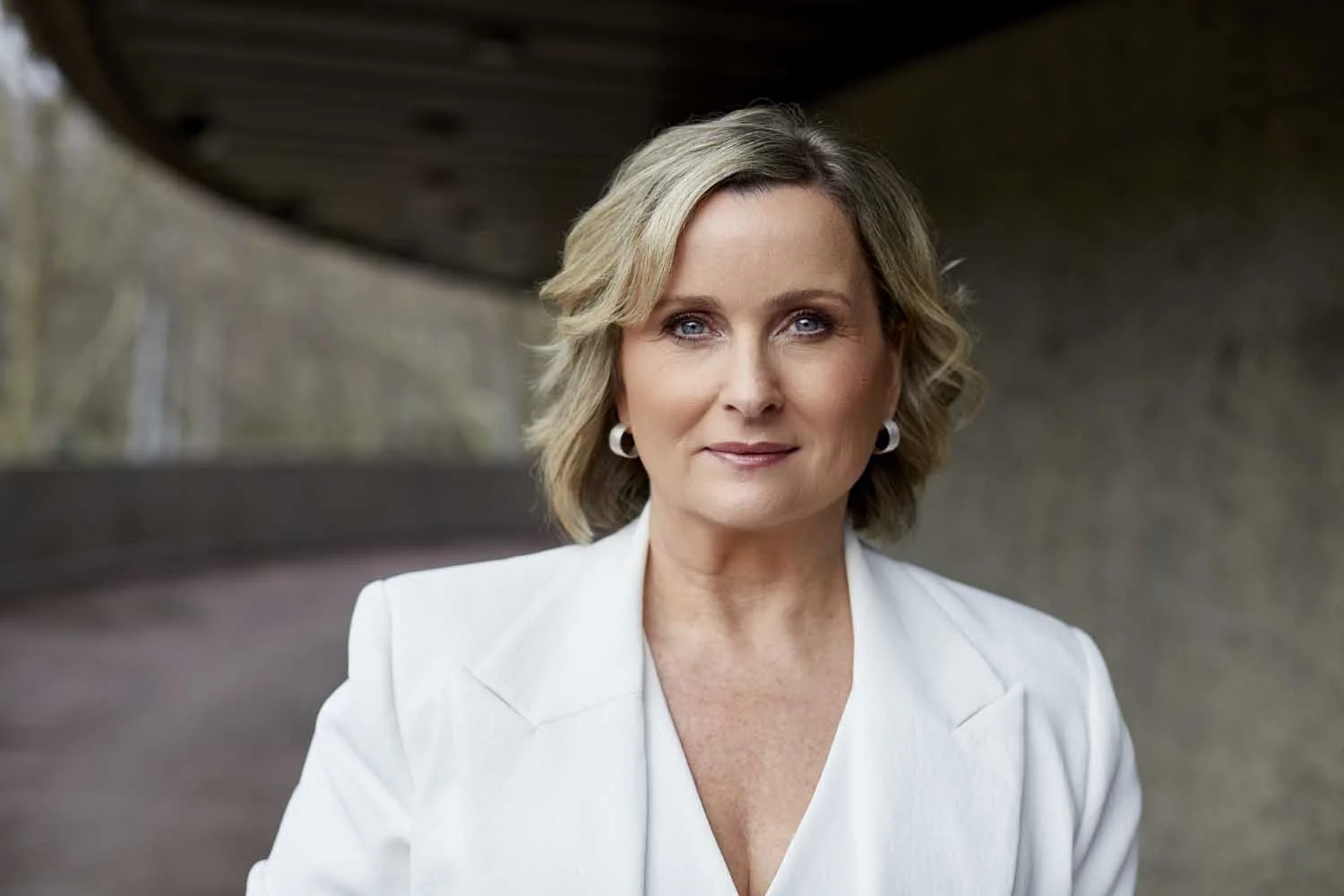 Personal branding photoshoot Melbourne woman in natural light
