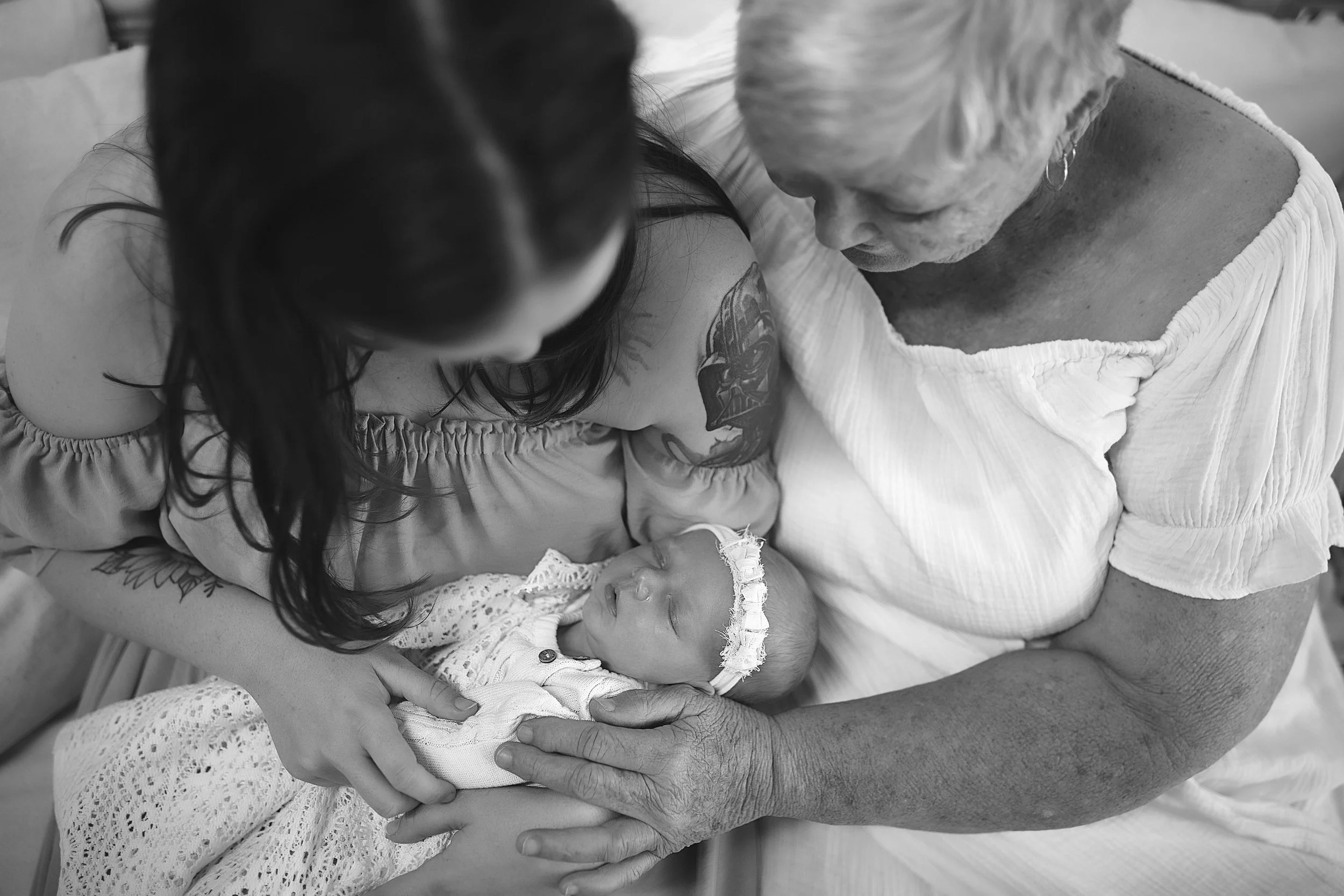 TaylorMcFaddenNewborn_018B&W_SLP.jpg