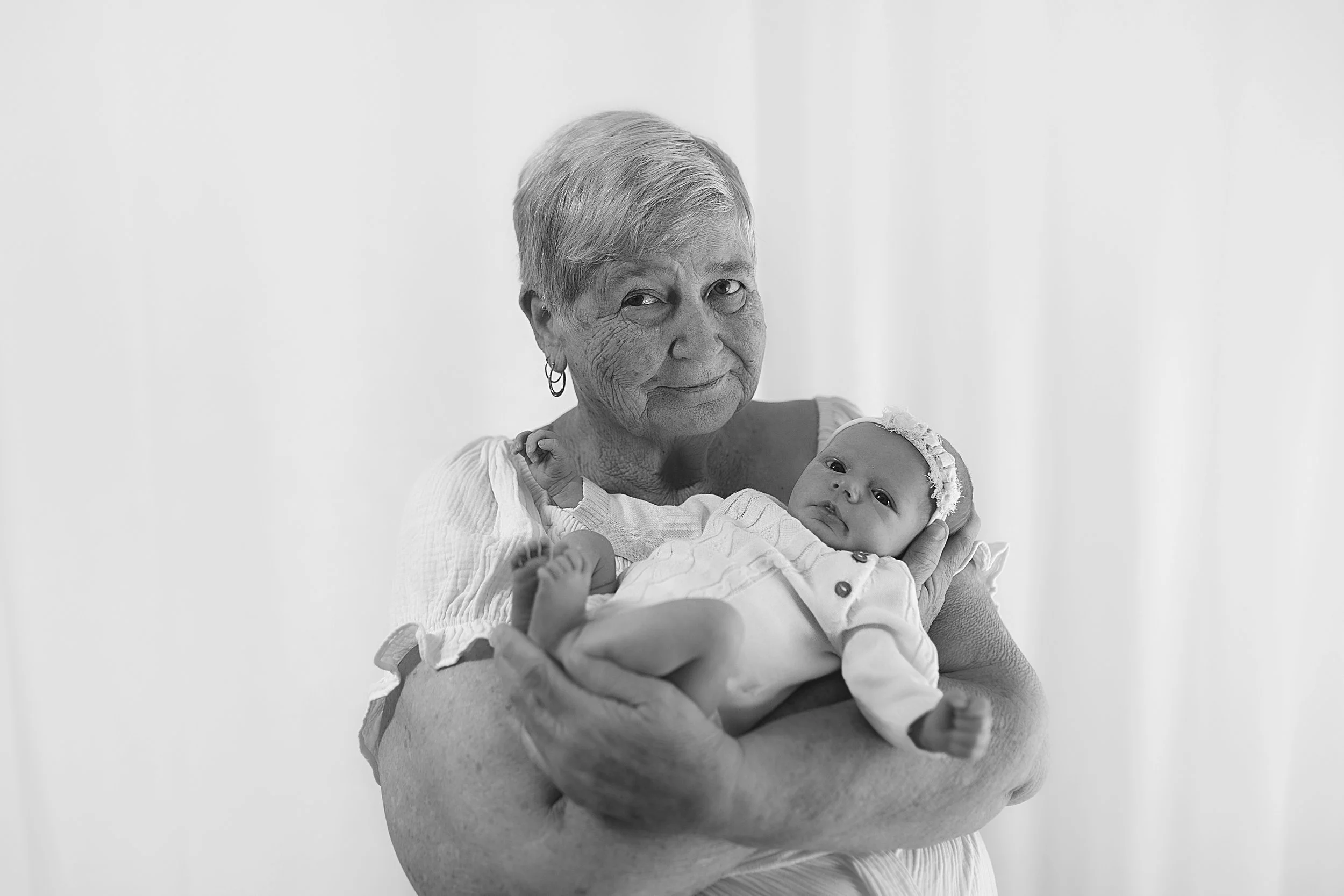 TaylorMcFaddenNewborn_027B&W_SLP.jpg