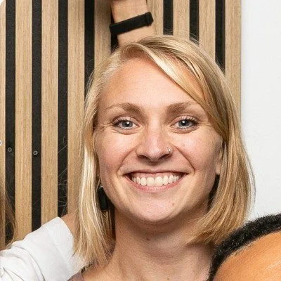 Dr. Anna-Barbara Heindl