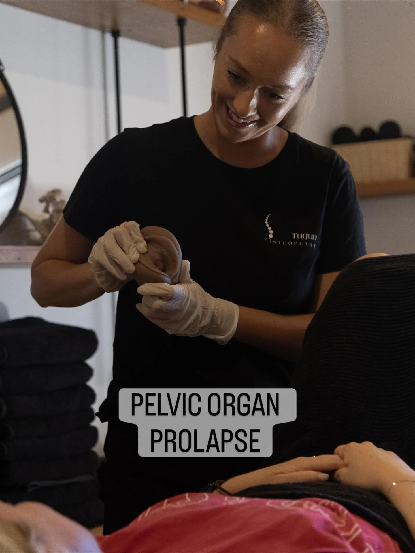 Prolapse, let&rsquo;s talk about it ✨
If you&rsquo;re noticing any bulging, fullness, heaviness or dragging, we can help you !
You don&rsquo;t have to just &ldquo;put up with it&rdquo;. Through tailored care pelvic floor rehab and lifestyle changes o