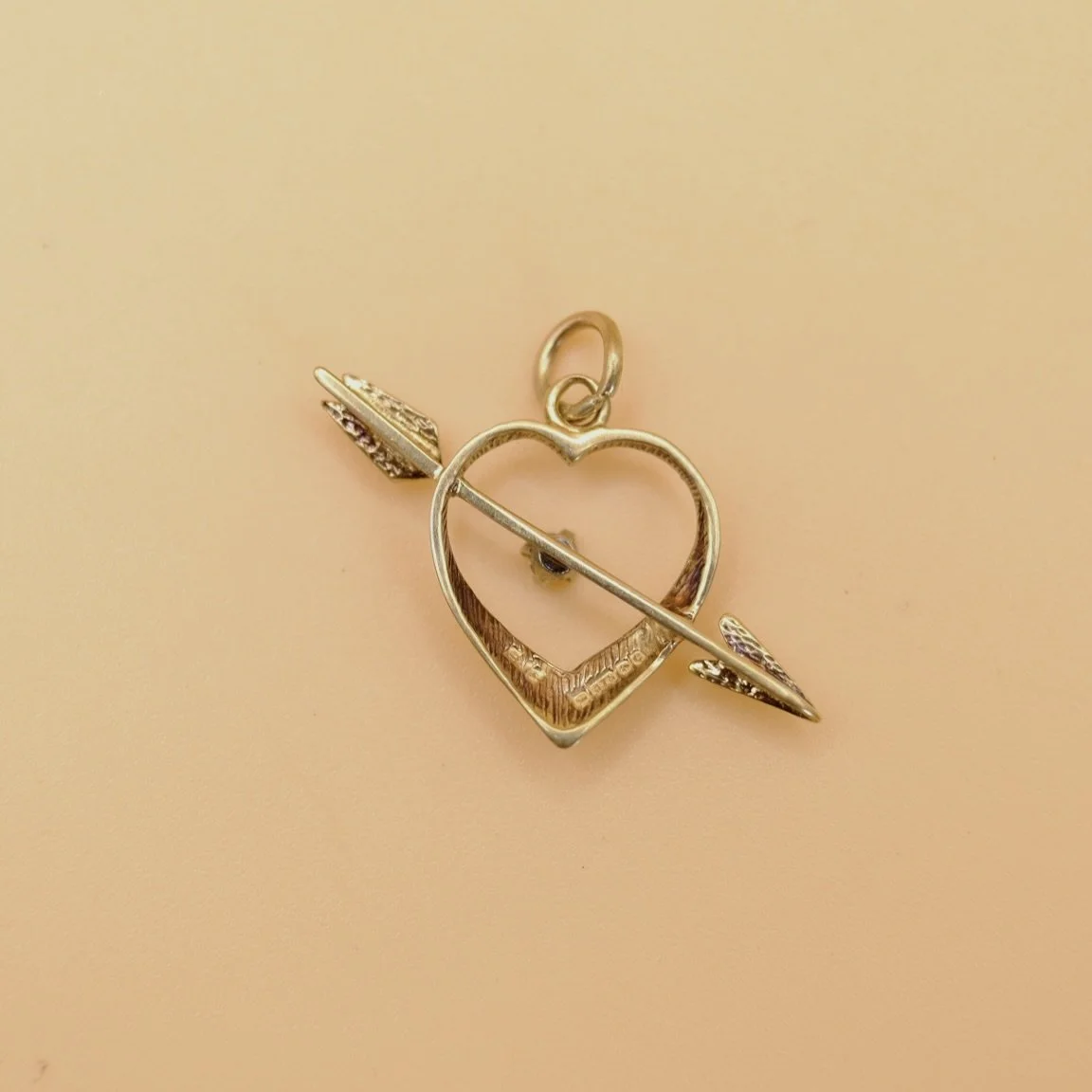 BVL1147-diamond-heart-arrow-pendant-back.jpg