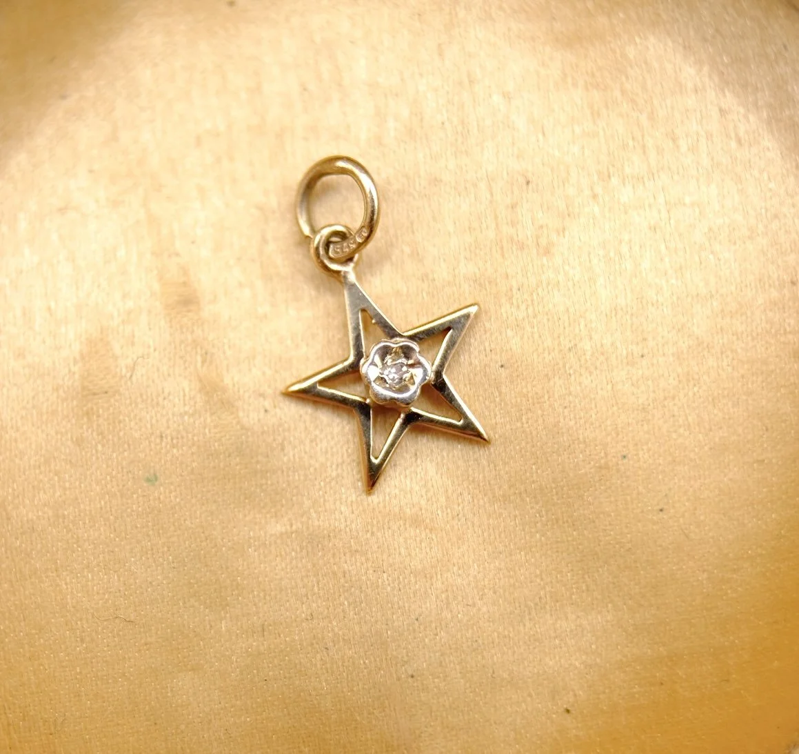 BVL1034-diamond-star-box.jpg