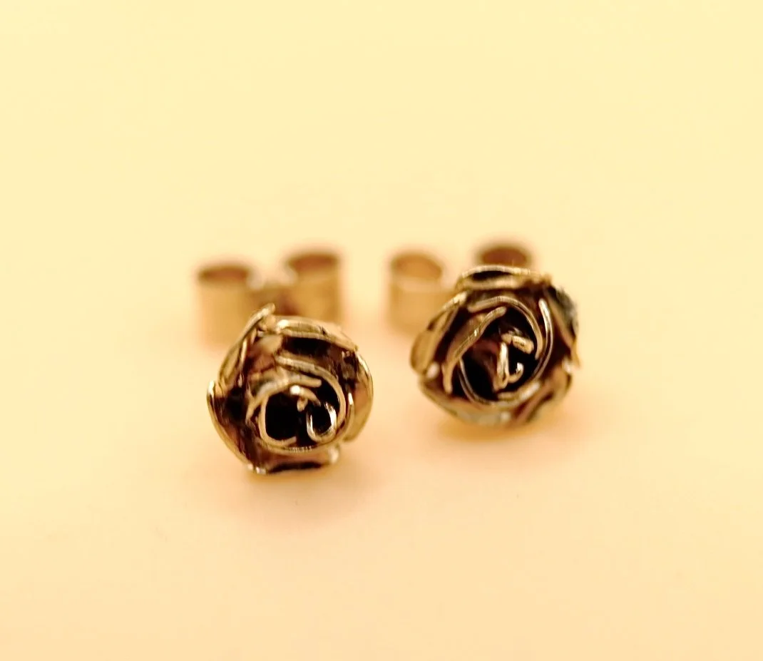 BVL1048-rose-stud-earrings-front.jpg