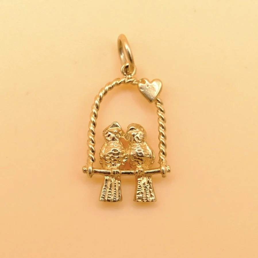 BVL10106-love-birds-charm.jpg