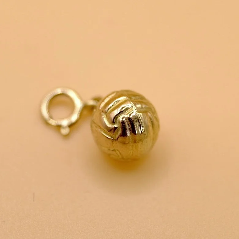 BVL1028-9ct-football-charm.jpg