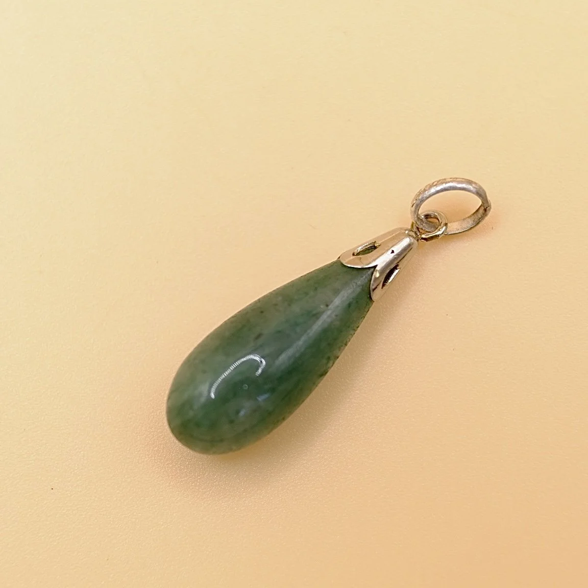 BVL1065-green-agate-drop-pendant-back.jpg