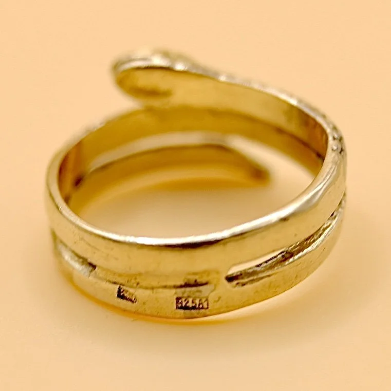 BVL928-coiled-snake-ring-marks.jpg