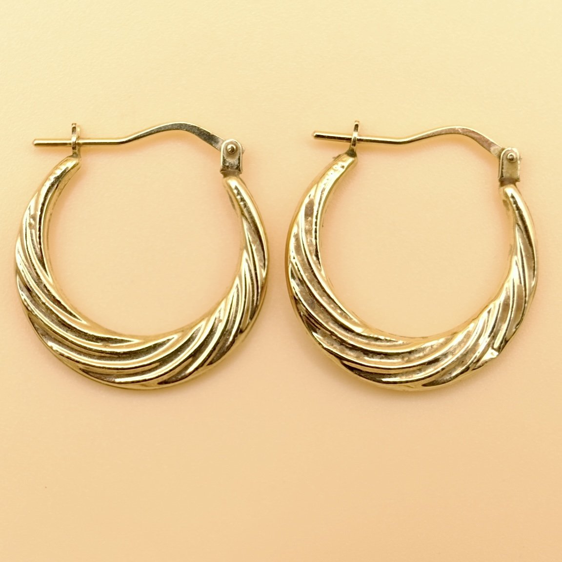BVL1067-gold-hoops.jpg
