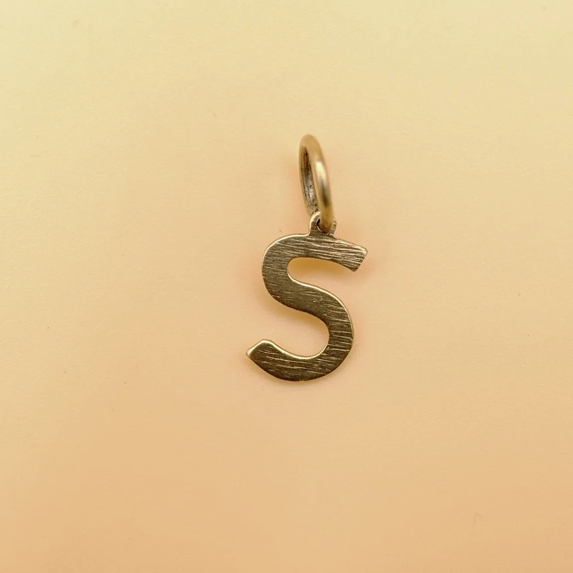 BVL1075-S-initial-charm.jpg