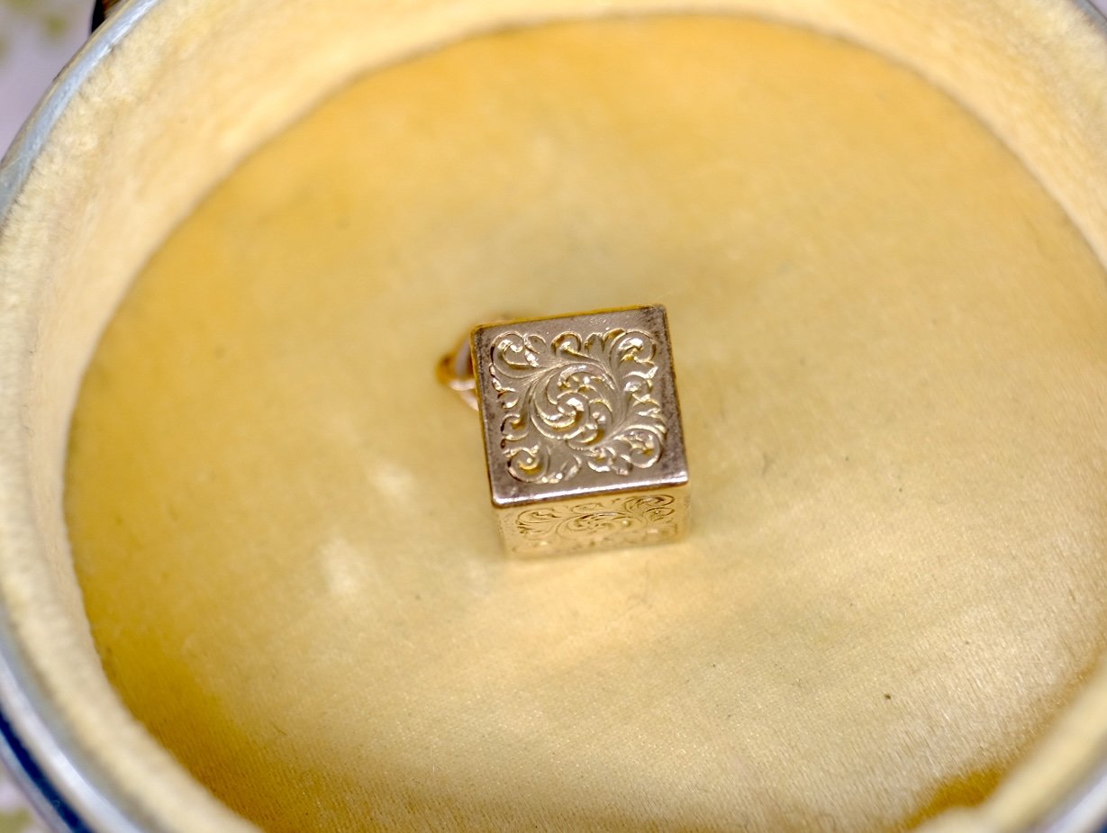 BVL739 engraved box.jpg
