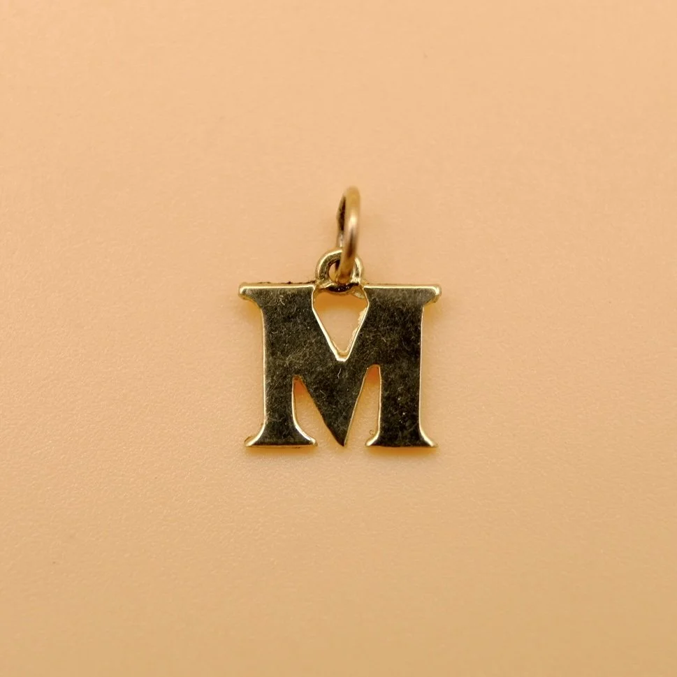BVL1030-9ct-M-charm.jpg