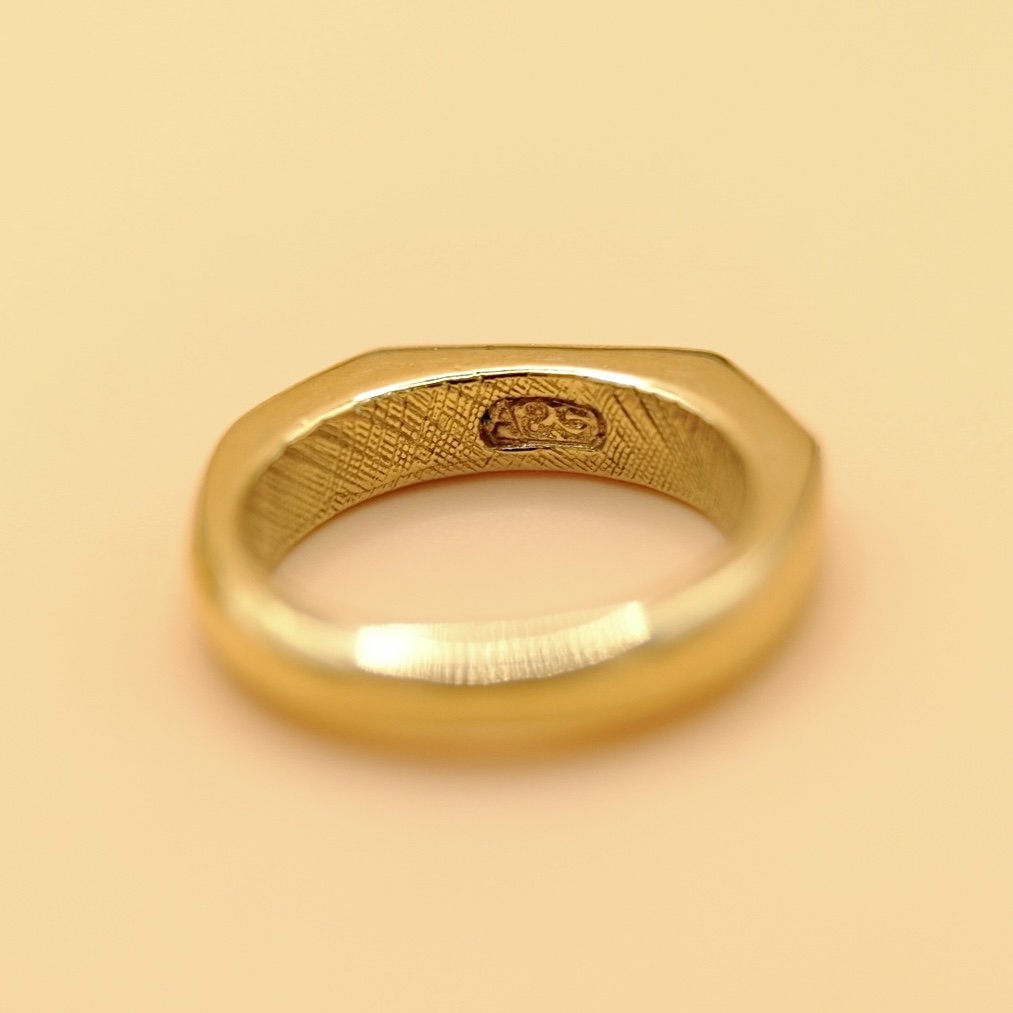 BVL1206-paste-half-eternity-ring-marks.jpg
