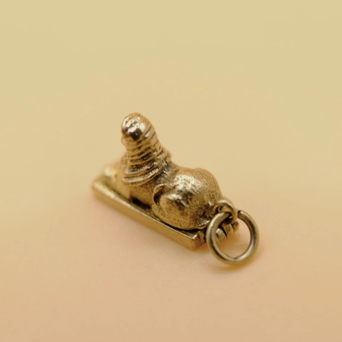 BVL1134-gold-sphinx-charm-top.jpg