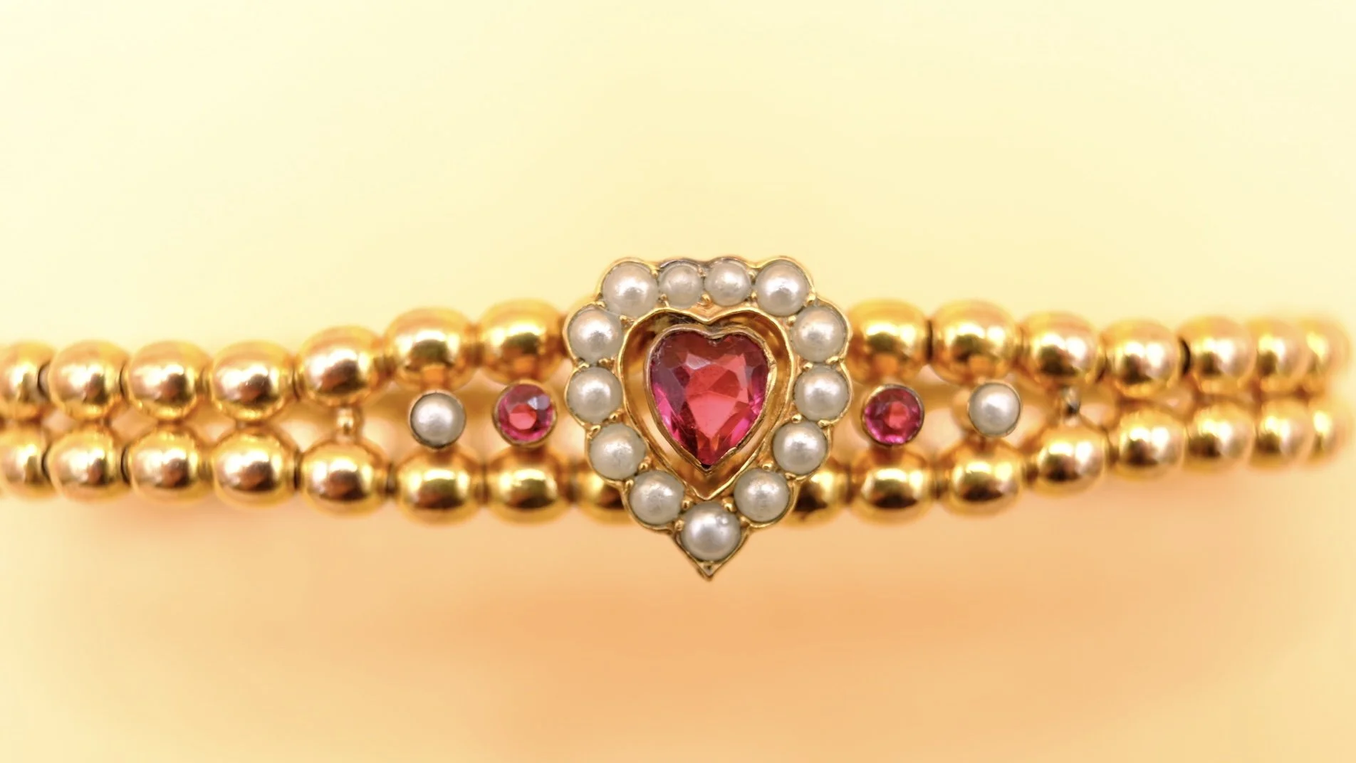 BVL1054-heart-bracelet.jpg