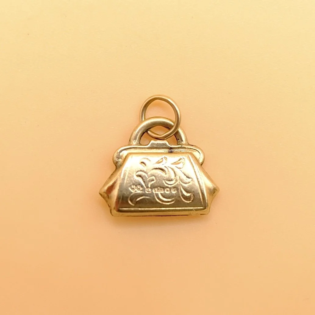 BVL1229-handbag-charm-back.jpg