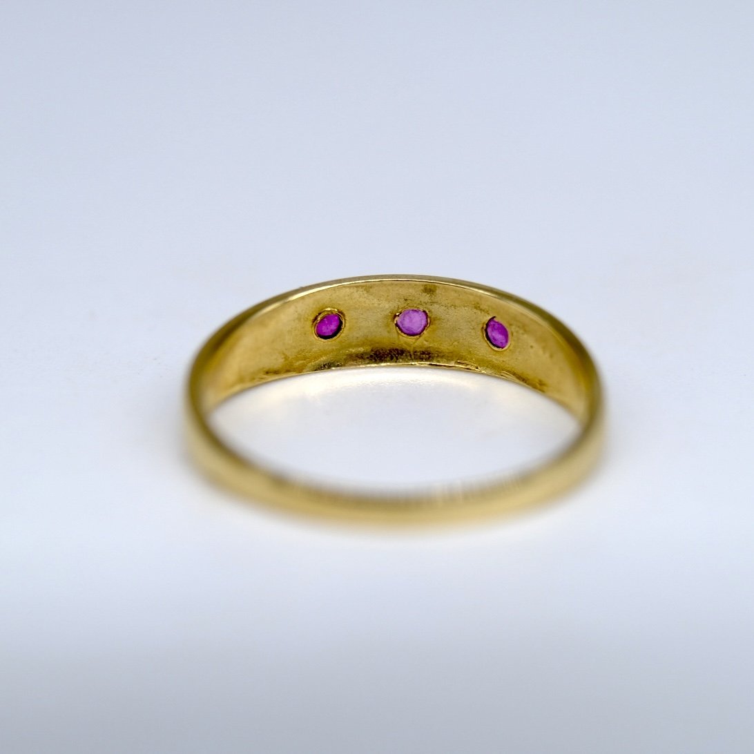 BVL590 3 ruby band back.jpg