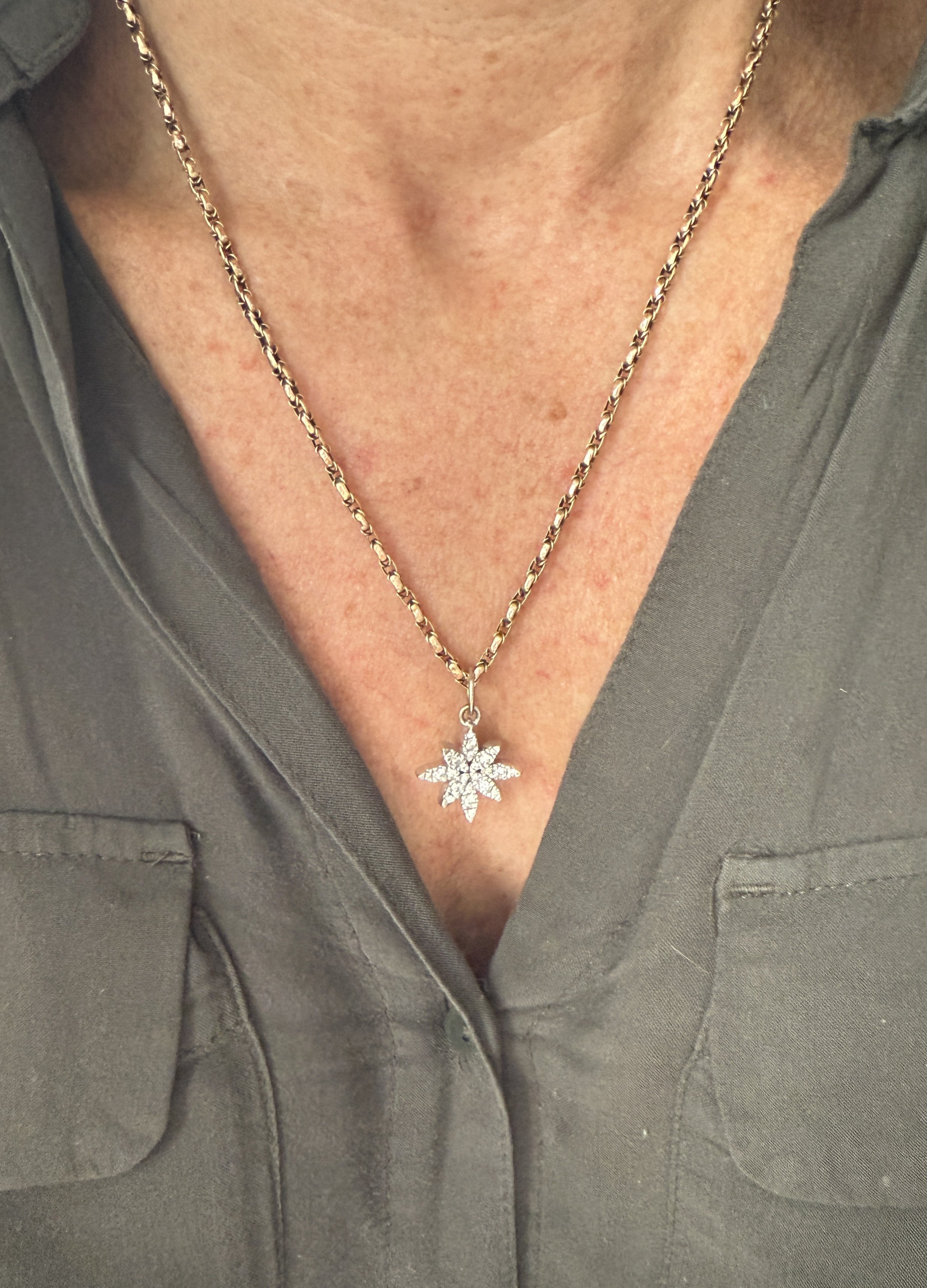 BVL696 snowflake diamond worn.jpg